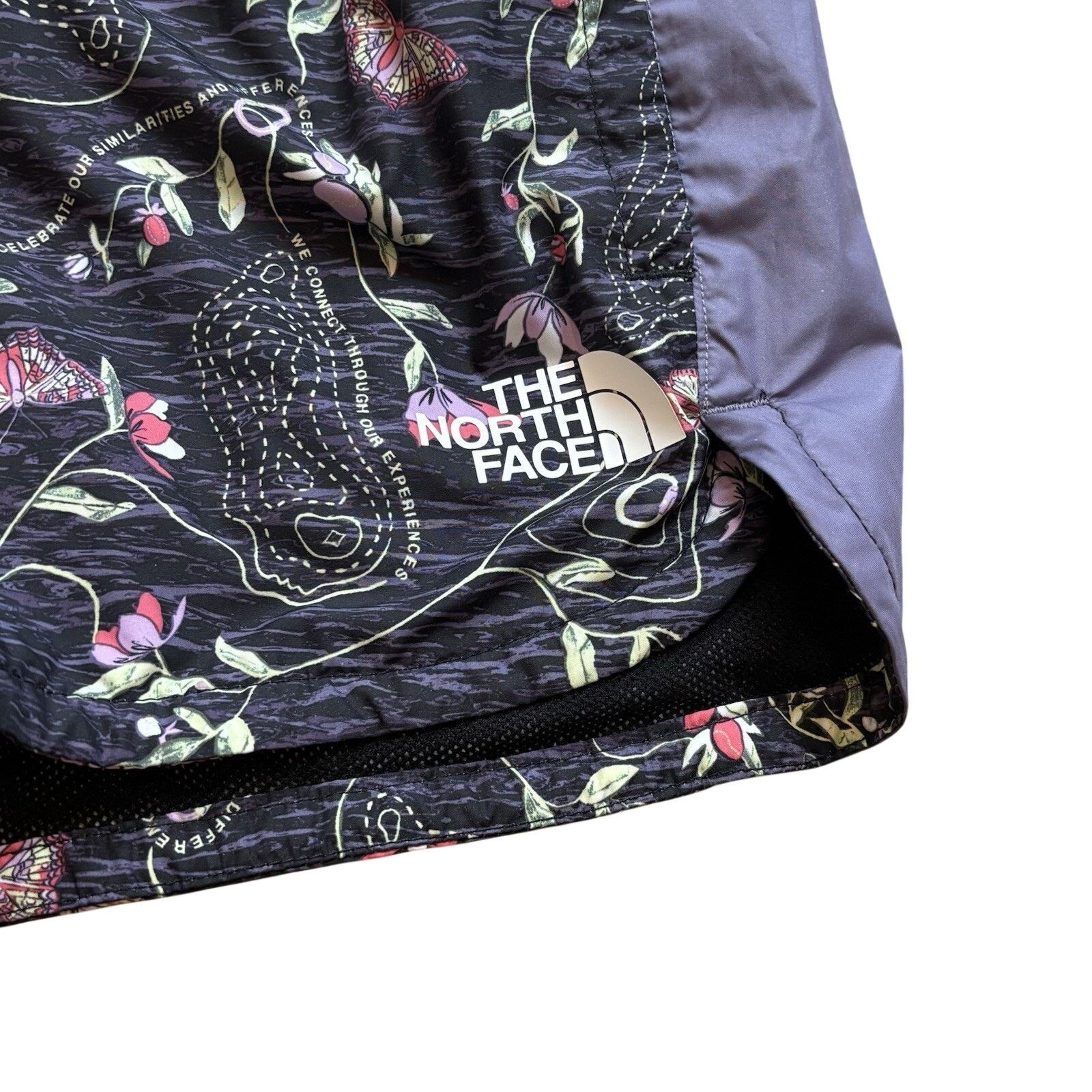 The North Face The North Face Purple Flower Lined Shorts Womens Size Medium Size 31" - 4 Thumbnail