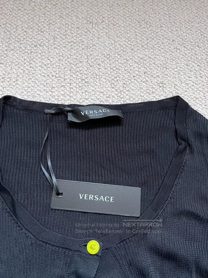 Versace Versace Knitted cardigan Size S / US 4 / IT 40 - 2 Thumbnail