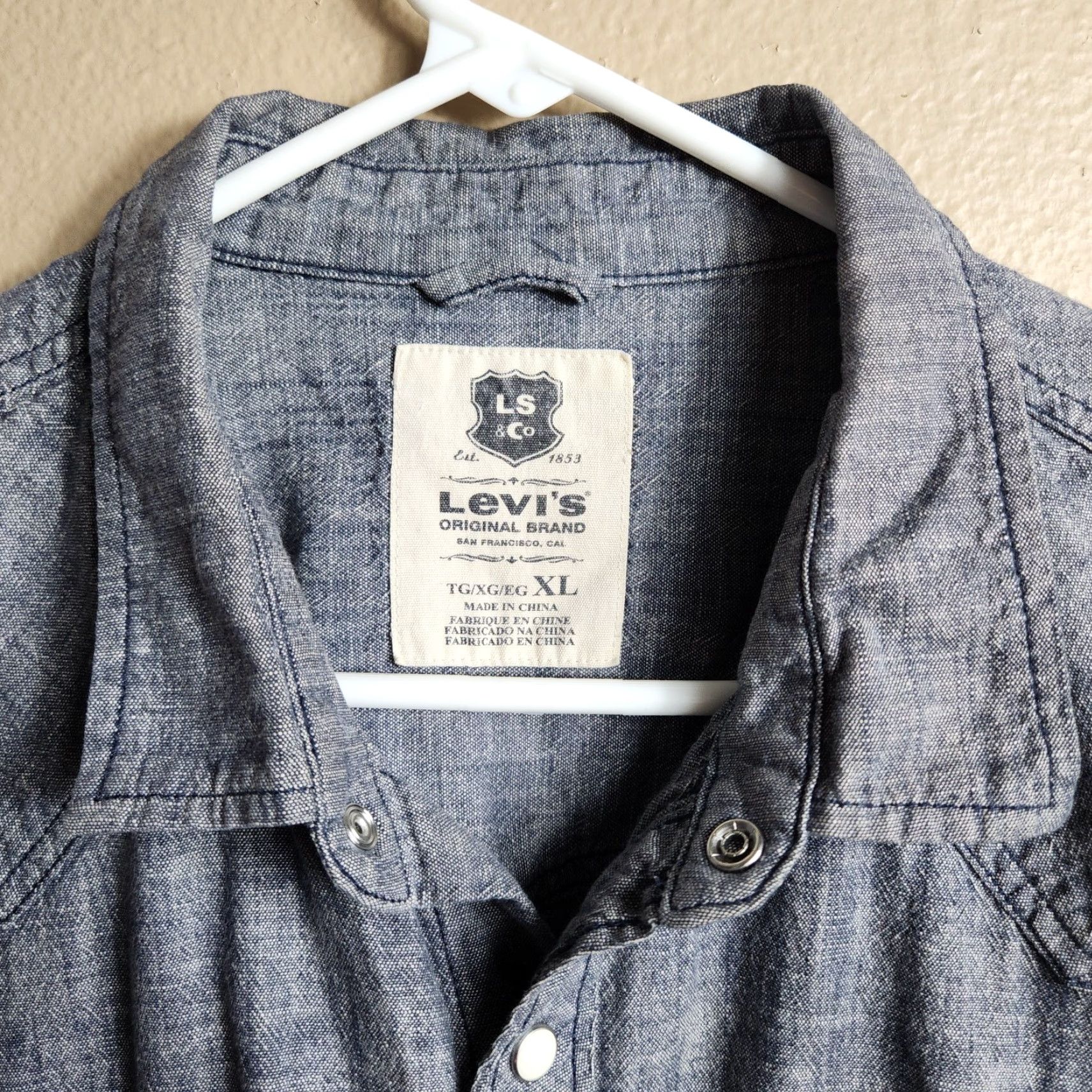 Levi's Levi's Mens Long Sleeve Pearl Snap Western Shirt L Blue Cotton Button-Up Shirt Western Mens Regular Size L Size US L / EU 52-54 / 3 - 2 Thumbnail
