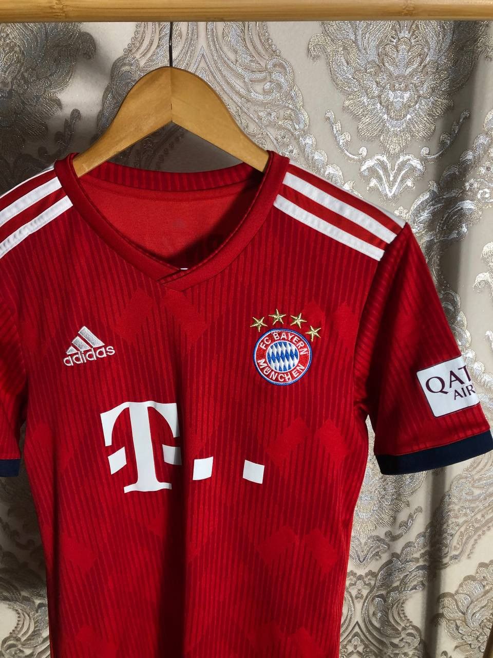 Vintage ADIDAS FC BAYERN MUNCHEN GERMANY SOCCER JERSEY RETRO Y2K 90s Size US S / EU 44-46 / 1 - 2 Thumbnail