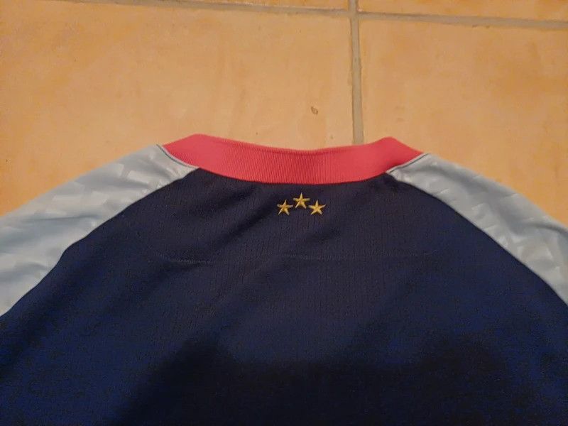 Macron Macron Crvena Zvezda 2021-22 away shirt Size US L / EU 52-54 / 3 - 4 Thumbnail