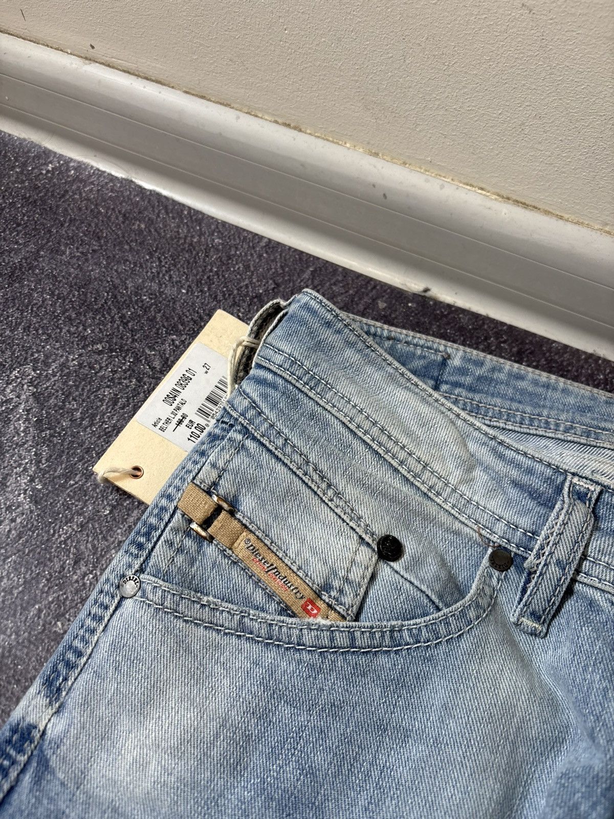 Diesel Diesel Belther NWT Men’s Regular Slim Tapered Denim Jeans Size US 27 - 9 Thumbnail