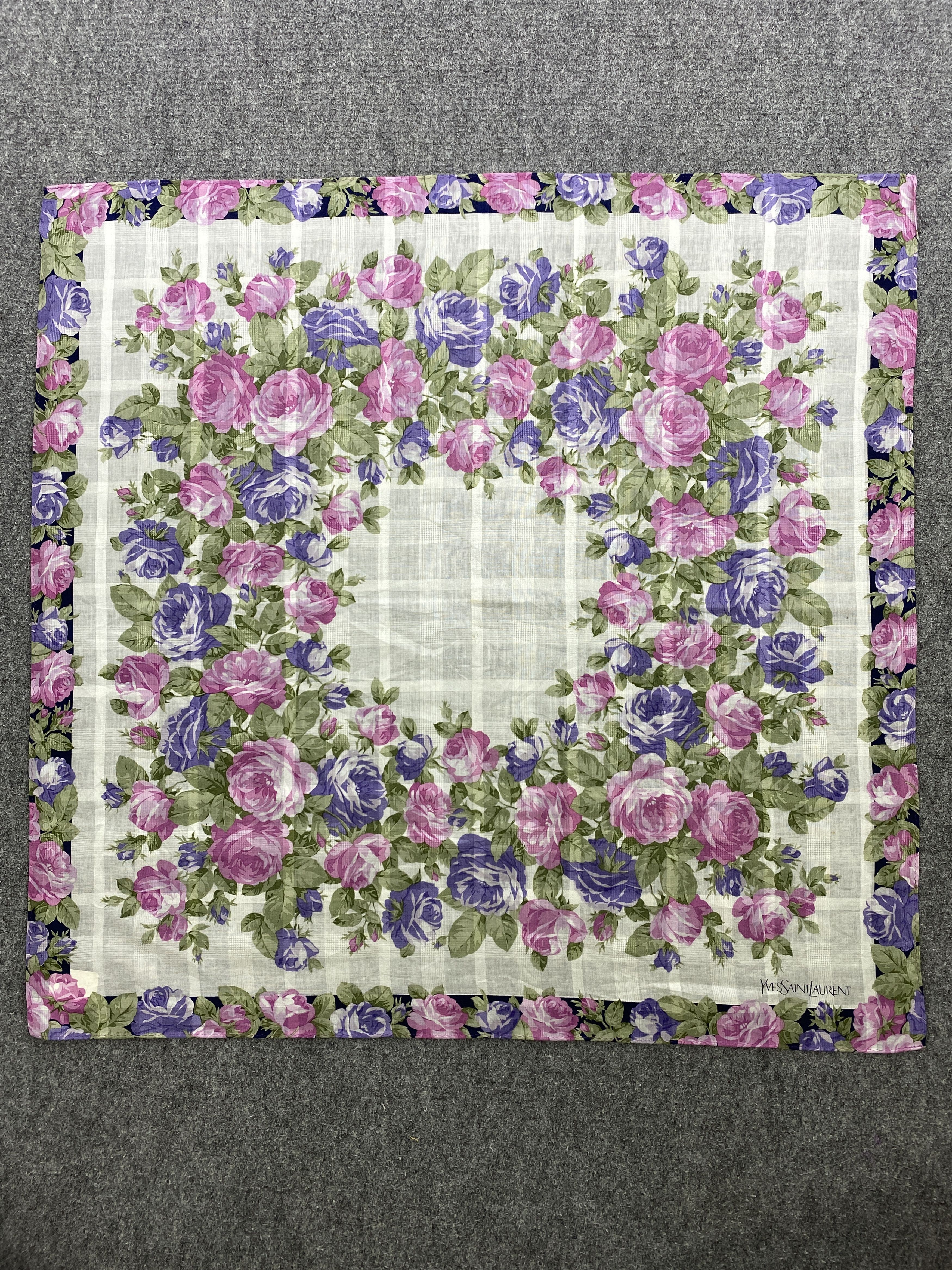 Vintage Yves Saint Laurent Handkerchief / Neckerchief HKC0779 Size ONE SIZE - 3 Thumbnail