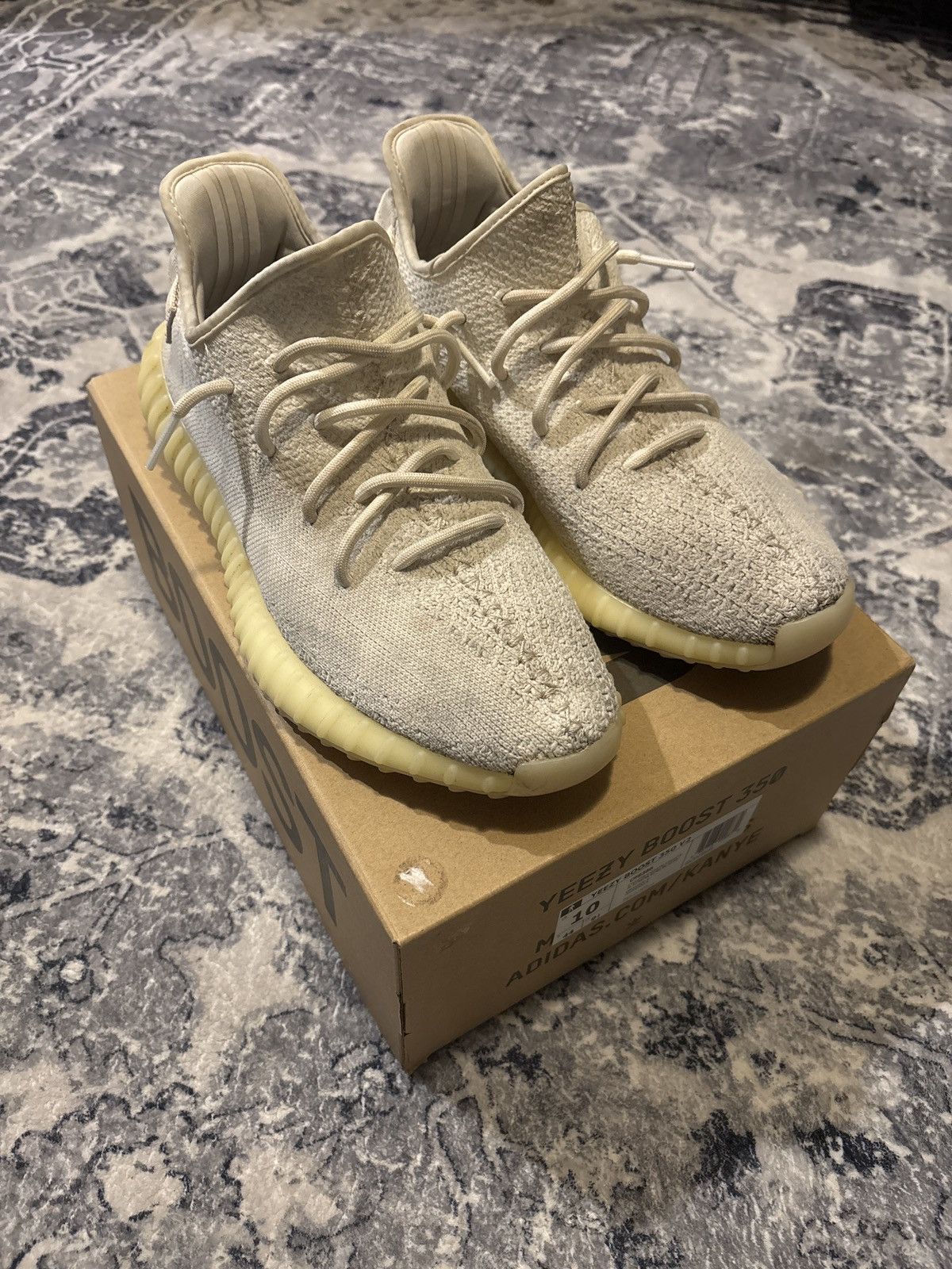 Yeezy Yeezy 350 V2 Cream Size US 10 / EU 43 - 1 Thumbnail