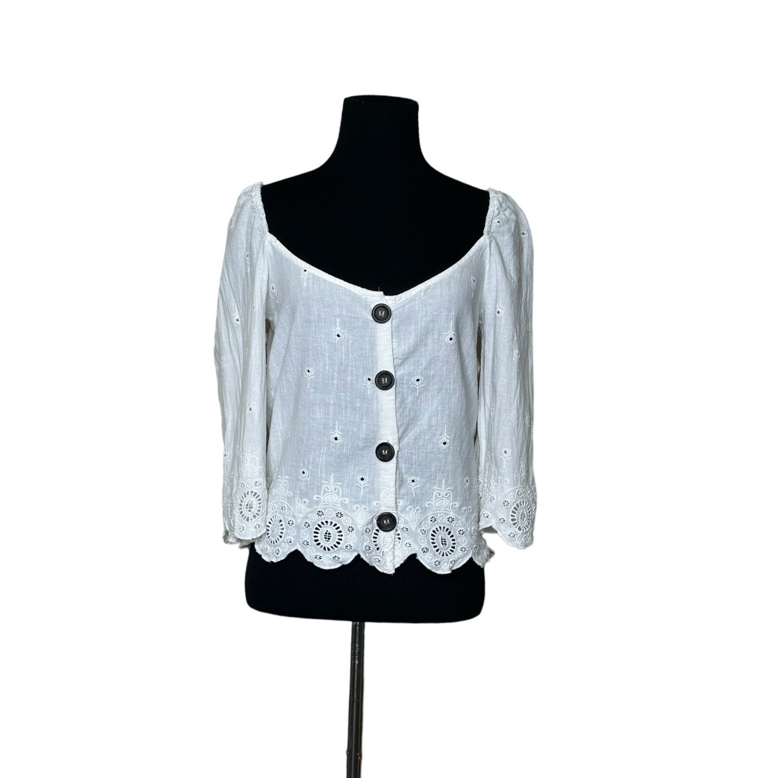 Zara Zara white eyelet off shoulder button blouse size XS Size XS / US 0-2 / IT 36-38 - 14 Thumbnail