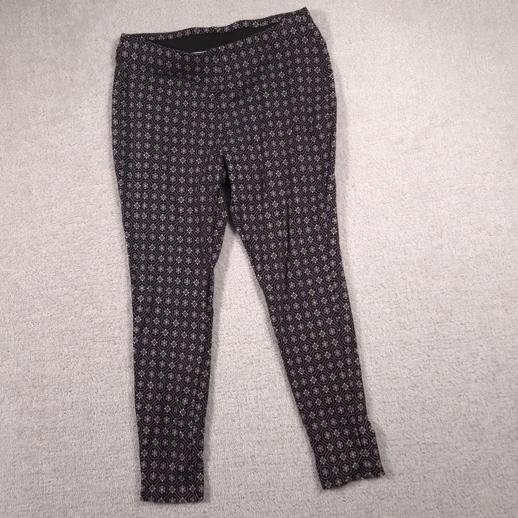 Vintage Chico'S Womens Ponte Skinny Crop Pull On Stretch Black Geometric Pants Size 30" / US 8 / IT 44 - 3 Thumbnail