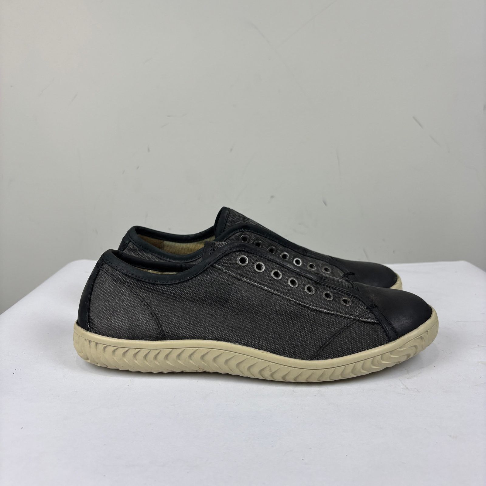 John Varvatos John Varvatos Star USA Hattan Laceless Sneakers Shoes 8M Size US 8 / EU 41 - 3 Thumbnail