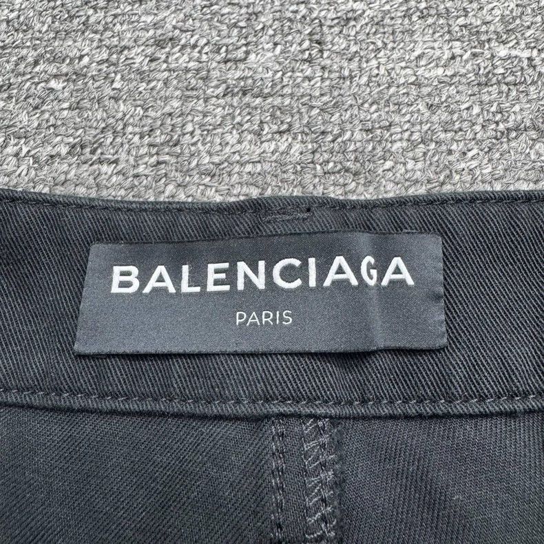 Balenciaga Balenciaga size 48 Black denim overalls Size US 32 / EU 48 - 2 Thumbnail