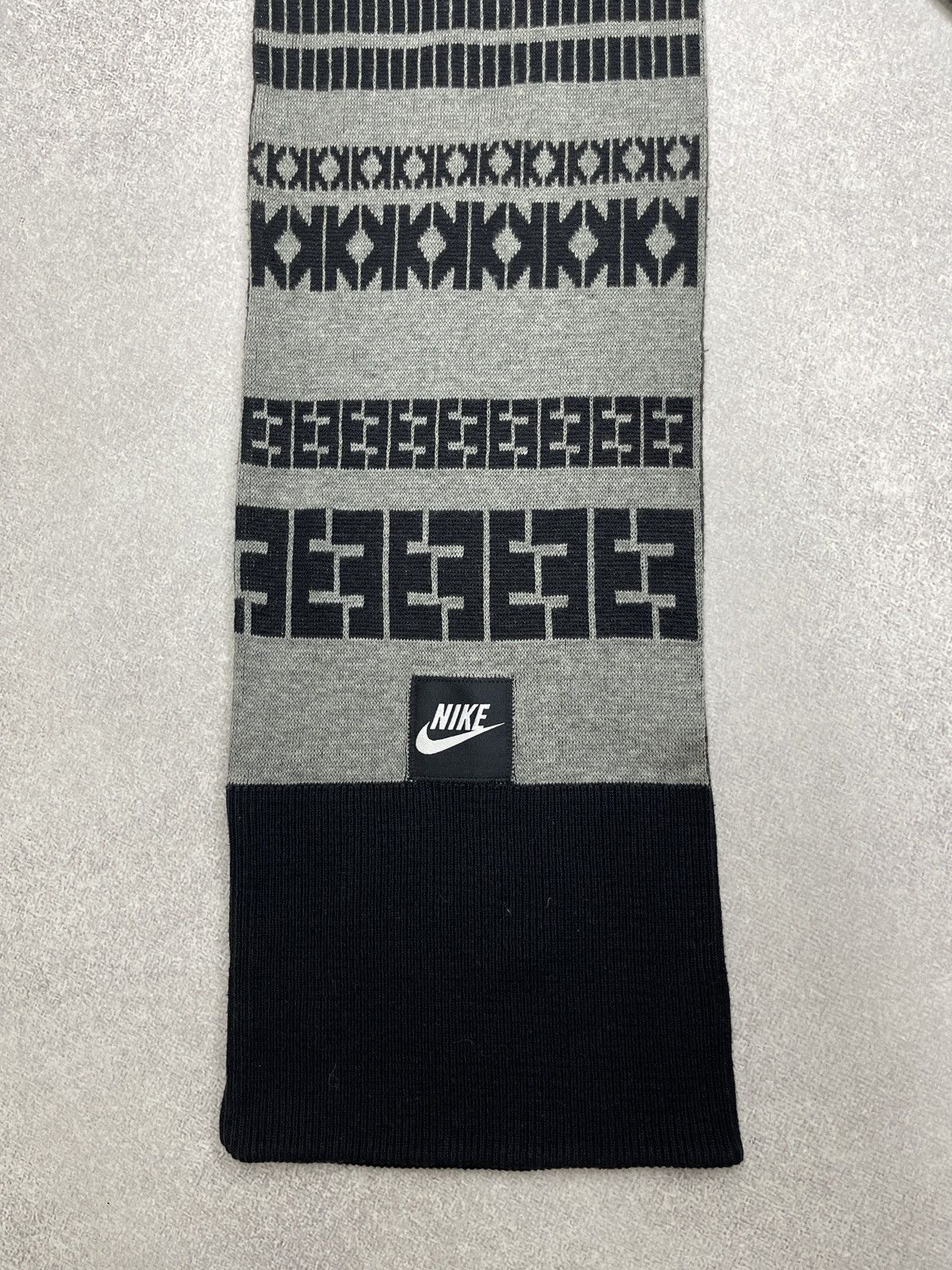 Nike Nike Swoosh Double Sided Scarf Black/Grey Y2K TECH ACG Size ONE SIZE - 7 Thumbnail