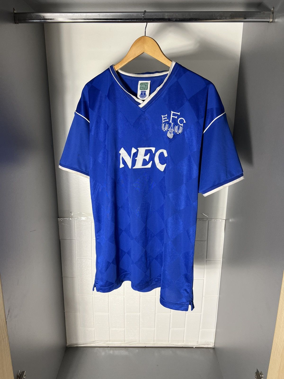 Vintage VERY RARR EVERTON ENGLAND RETRO SOCCER JERSEY BLOKE Y2K 90s Size US XL / EU 56 / 4 - 2 Thumbnail