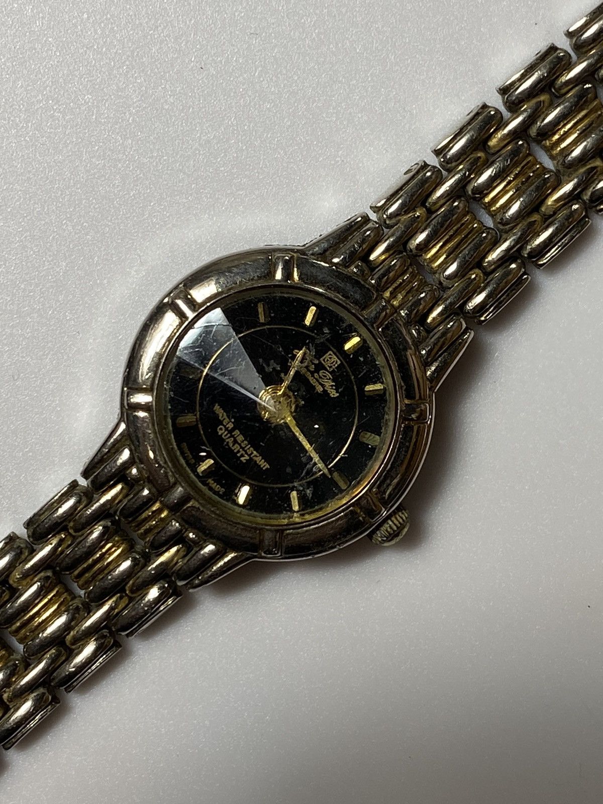 Japanese Brand Vintage Gold-Tone Bracelet Watch - Elegant Design Size ONE SIZE - 2 Thumbnail