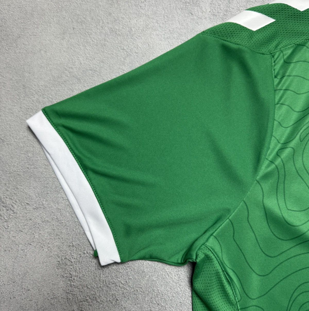 Hummel Saint-Etienne 2022 2023 Home Shirt Soccer Jersey Hummel Size US XL / EU 56 / 4 - 5 Thumbnail