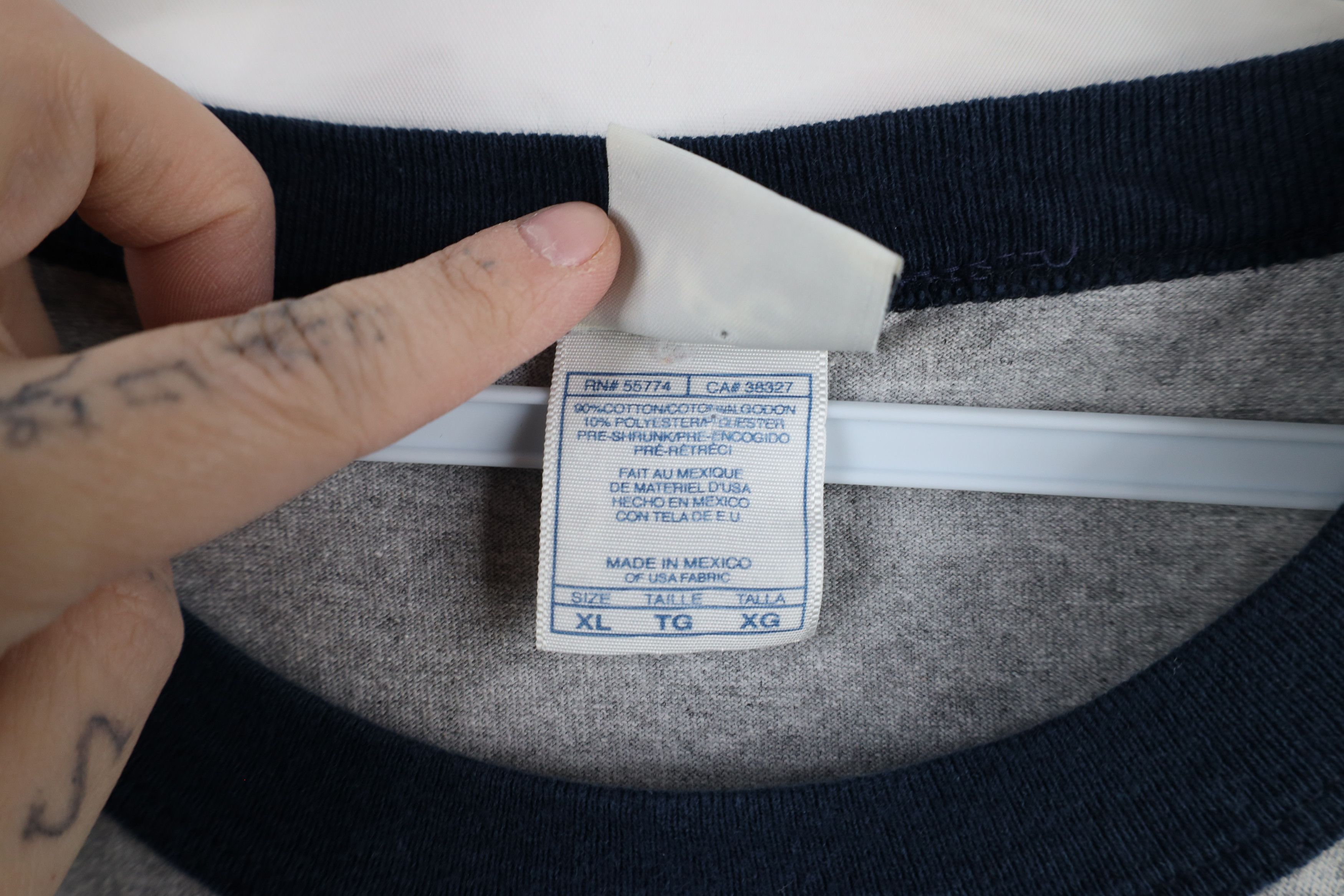 Vintage Vintage Y2K Tigers Baseball 3/4 Sleeve Raglan T-Shirt Size US XL / EU 56 / 4 - 8 Thumbnail