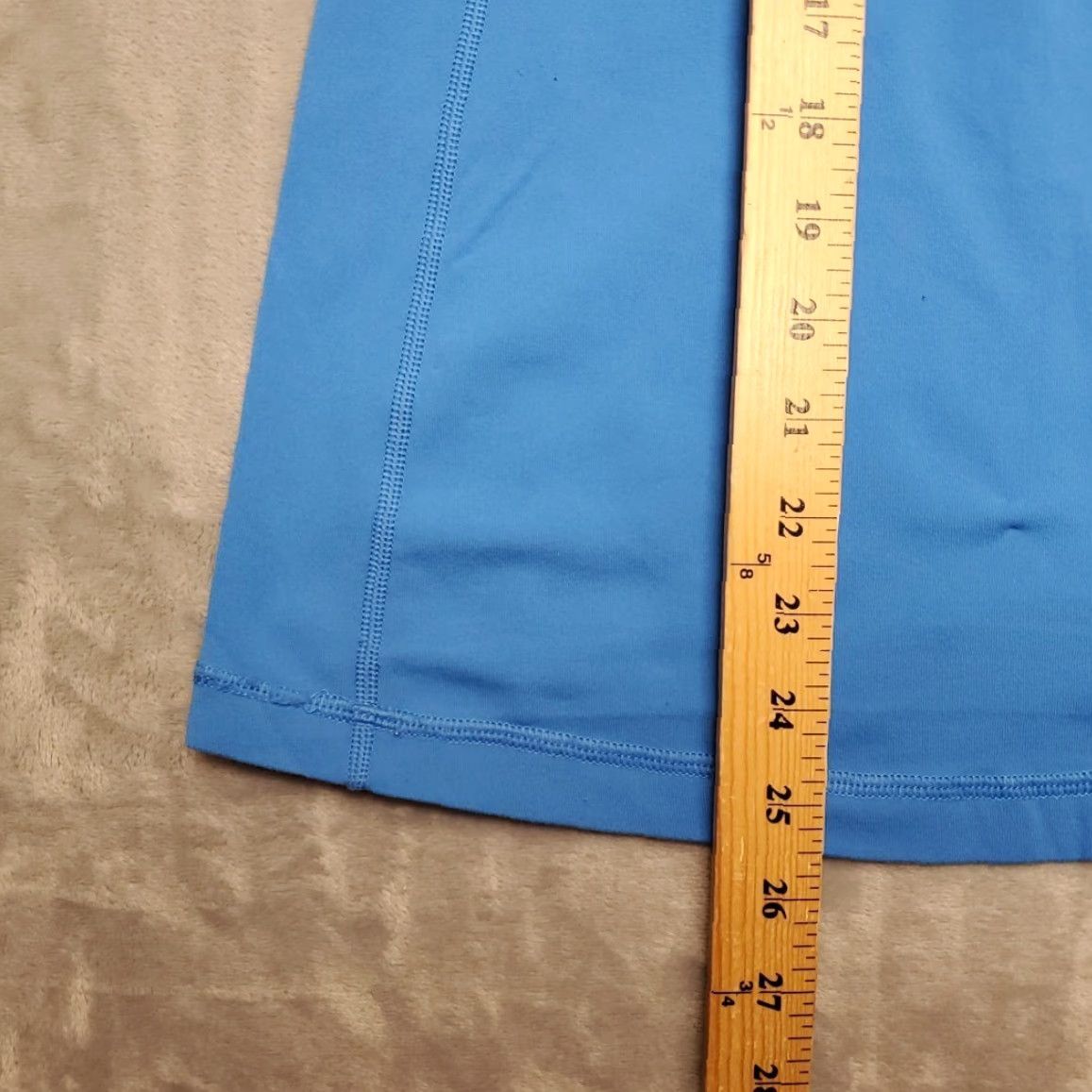Lululemon Lululemon Tank Top Womens Small Blue Racerback T-Back Performance Stretch READ Shirt Womens S Blue Racerback T-Back Performance Stretch READ Size S / US 4 / IT 40 - 7 Thumbnail