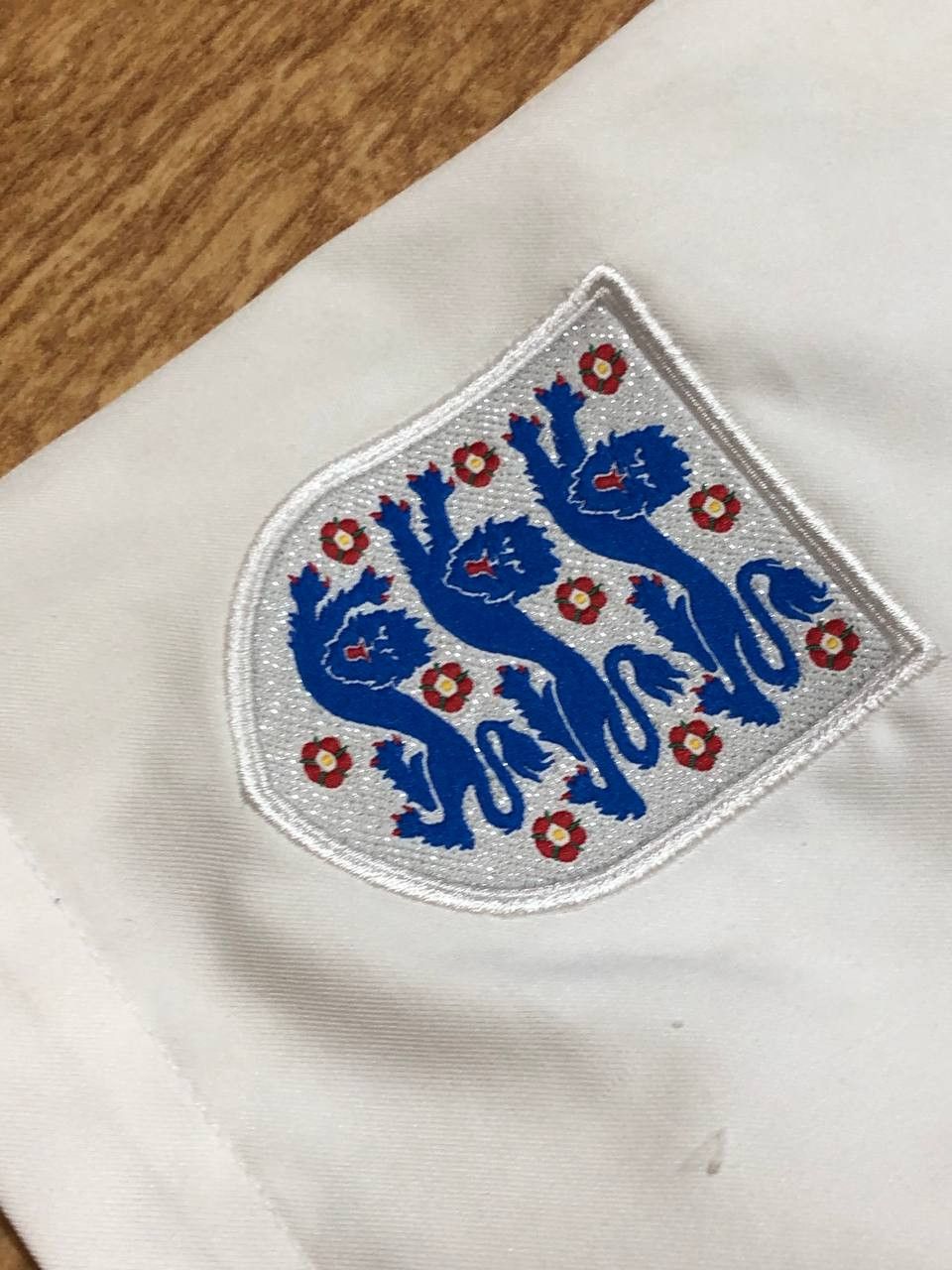 Nike shorts logo NIKE ENGLAND football Vintage Y2K size XL Size US 36 / EU 52 - 3 Thumbnail