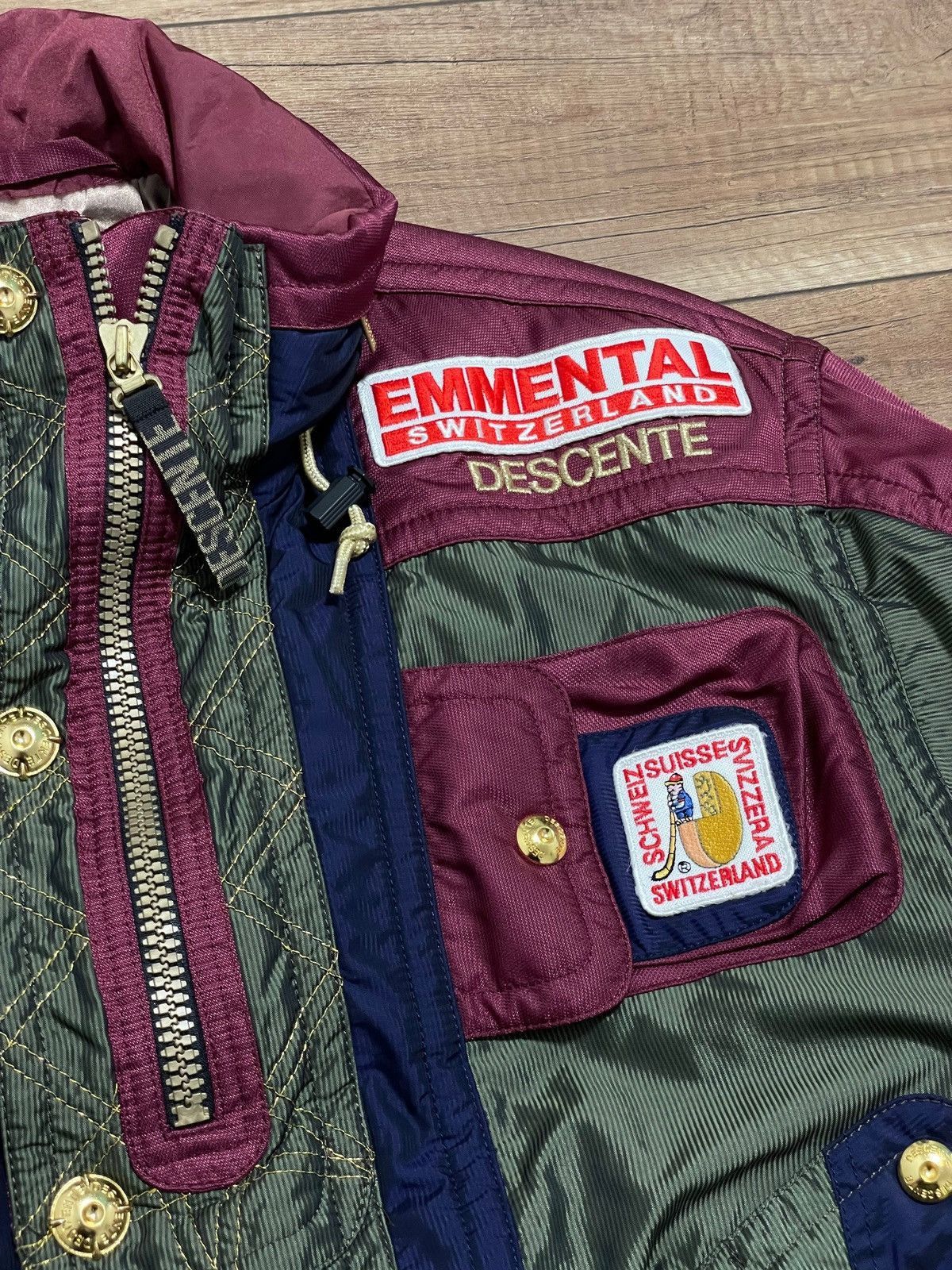 Descente Vintage Descente Suisse Switzerland Hockey Team Ski Jacket Size US M / EU 48-50 / 2 - 4 Thumbnail