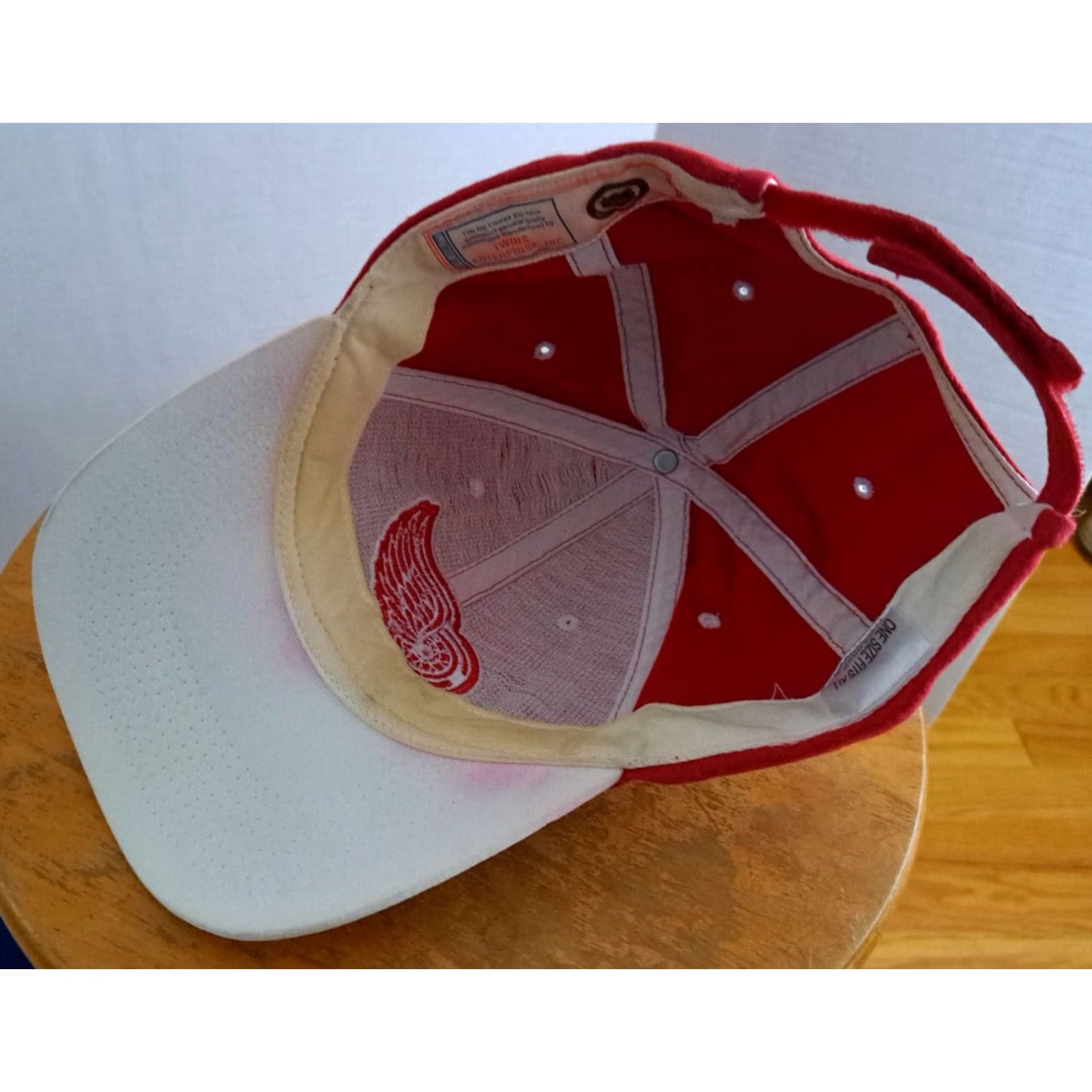 Vintage Twins Enterprise Detroit Red Wings Hockey Hat Adjustable Size Strap NHL Red Baseball Cap Mens Size ONE SIZE - 4 Thumbnail