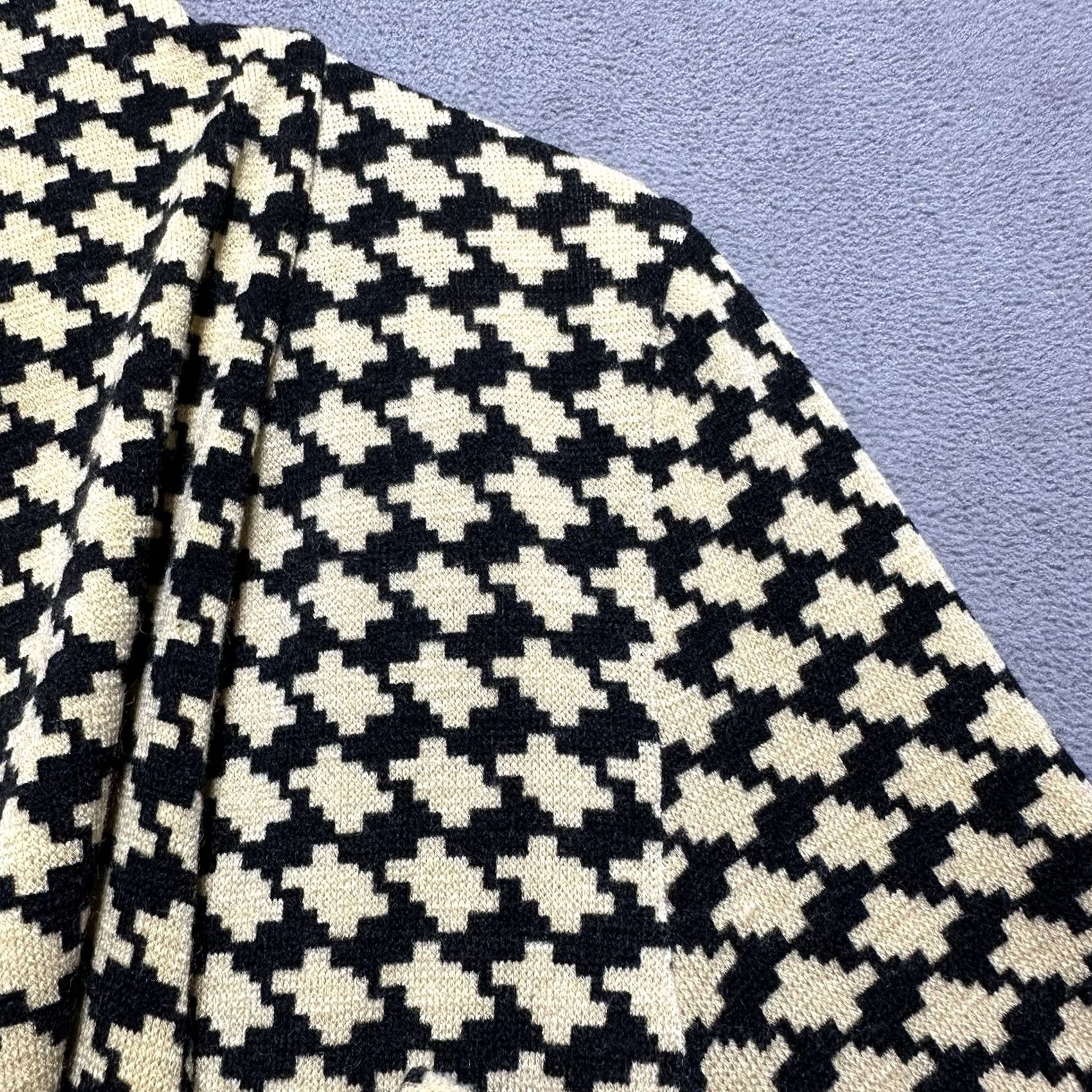 Vintage The Limited Sweater Womens M Beige Cardigan Black Houndstooth Geometric FUC Size M / US 6-8 / IT 42-44 - 6 Thumbnail