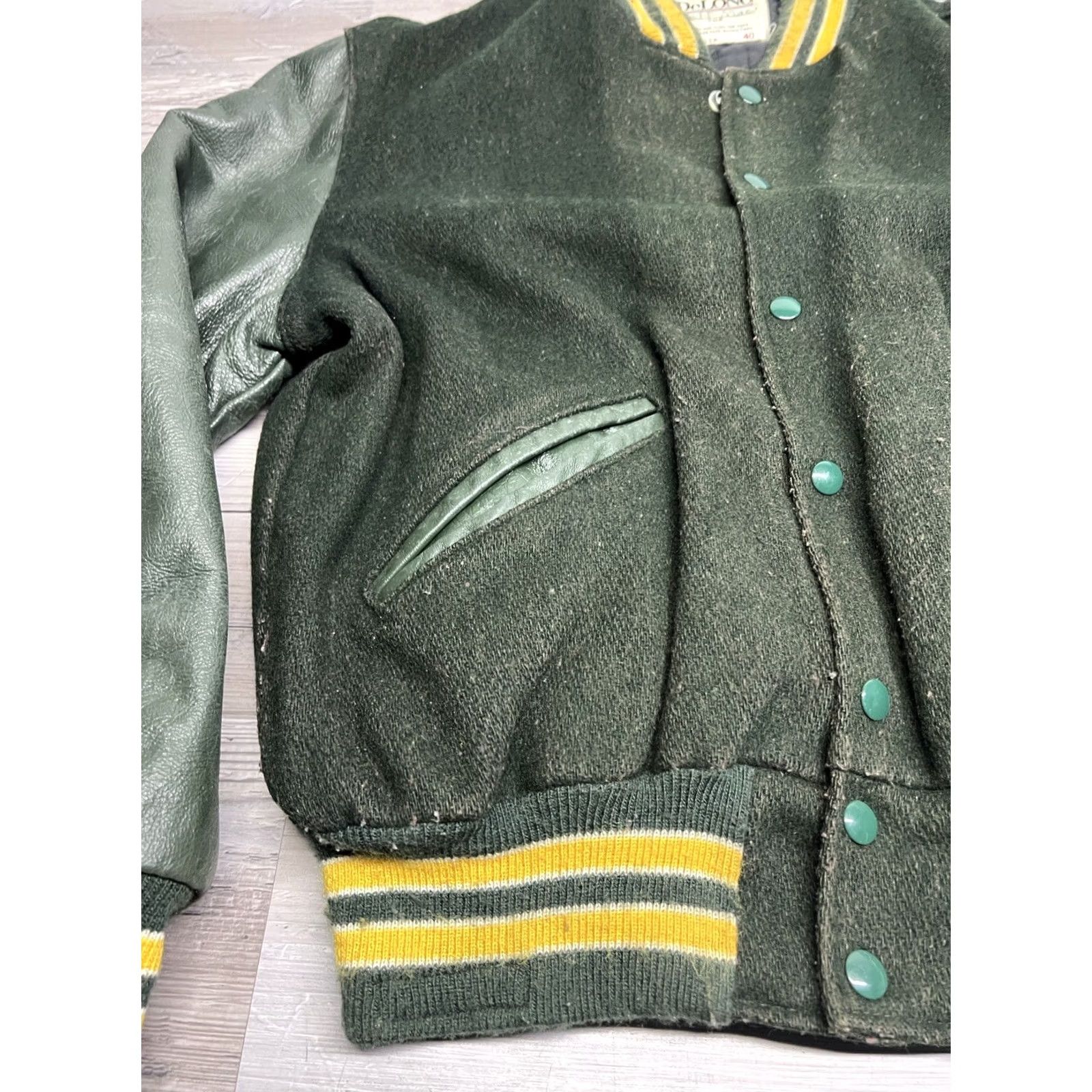 Vintage DeLONG Varsity Jacket Wool / Leather ISA Made Green Yellow Green Bay Packers 40 Mens Jacket Vintage 70s 80s 90s Size US XXS / EU 40 - 4 Thumbnail