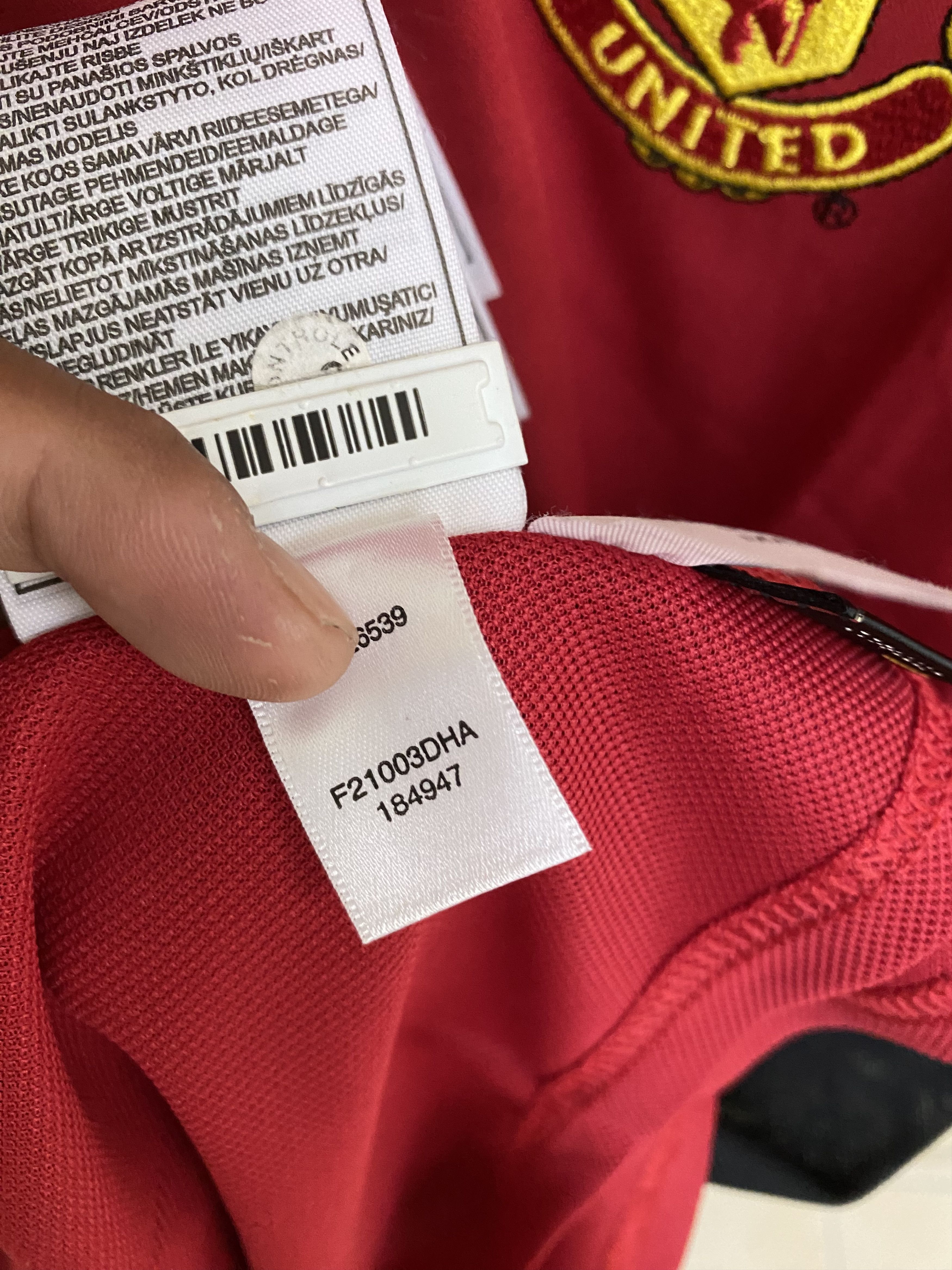 Nike Authentic NOS Manchester United 2002 David Beckham Size US S / EU 44-46 / 1 - 8 Thumbnail