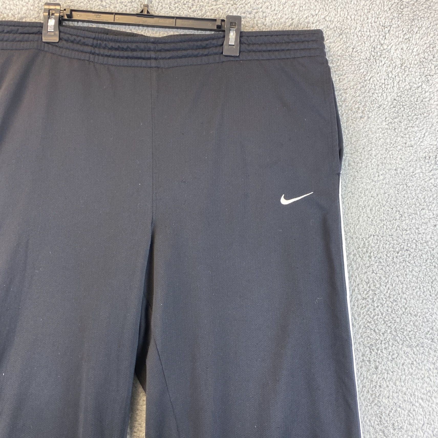 Nike Nike Pants Mens 2XL Black Track Pants Sweatpants Sports Mens Size US 39 - 2 Thumbnail