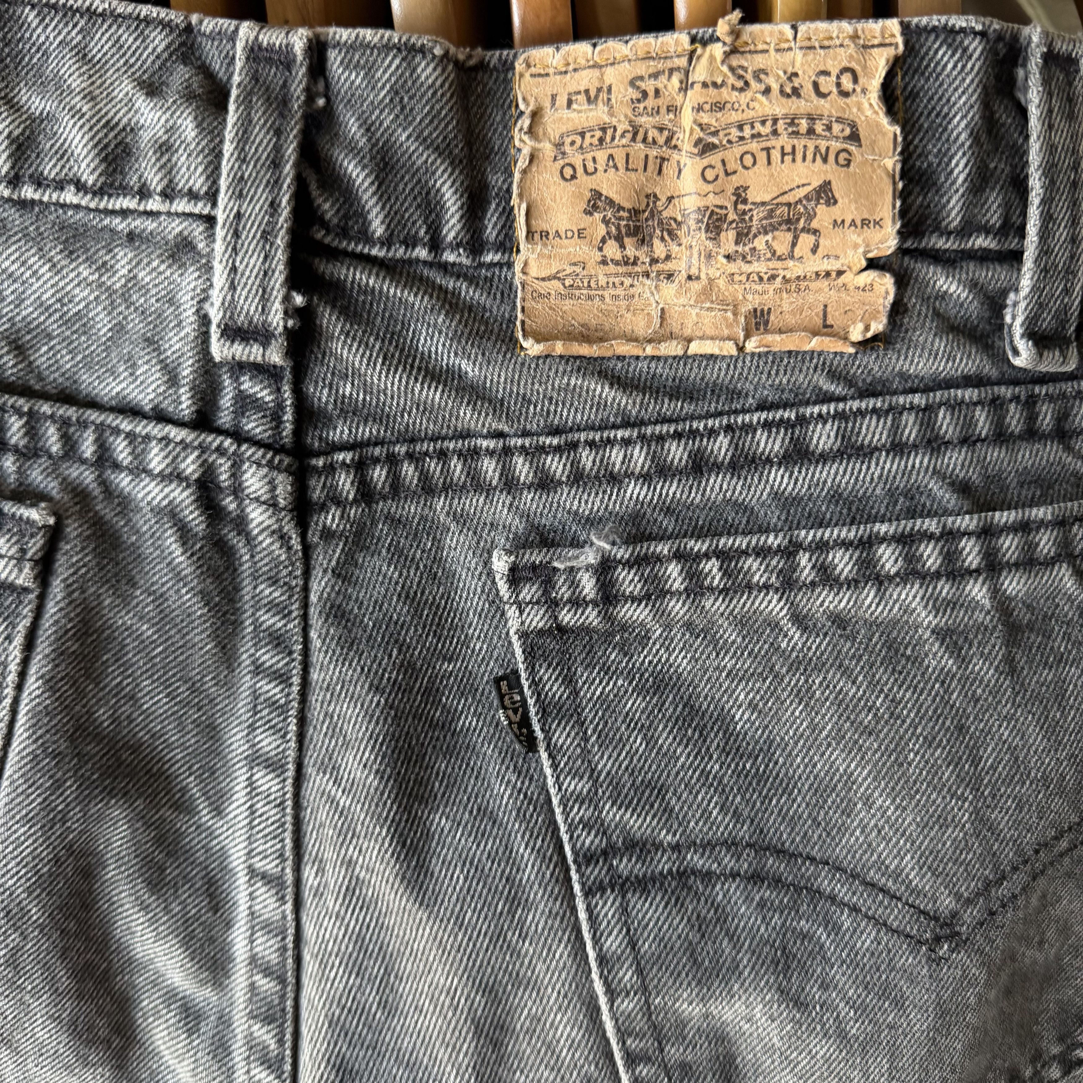 Levi's Vtg Levis 550 Jeans Mens Black 90s Made In USA Baggy Tapered Size US 34 / EU 50 - 5 Thumbnail