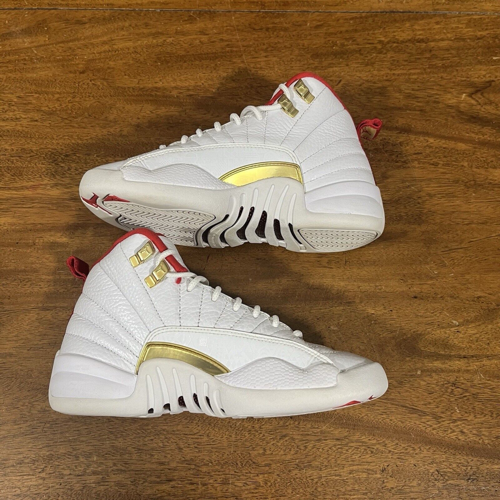 Jordan Brand Size 4, 5.5 Women’s- Air Jordan 12 Retro FIBA Size US 5.5 / IT 35.5 - 3 Thumbnail