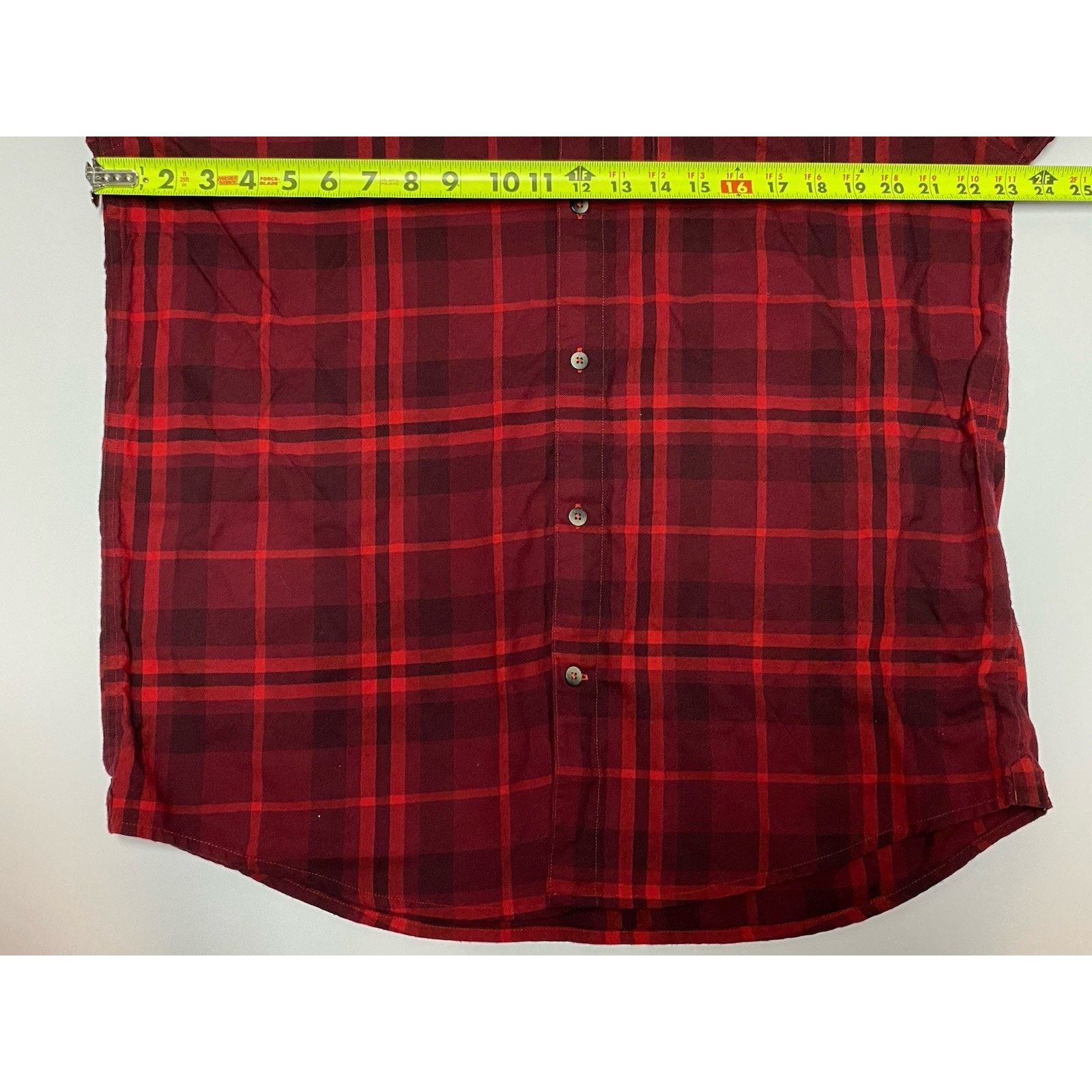 Under Armour UA Men's Red Plaid Button Up Fitted Long Sleeve Shirt Sz XL Size US XL / EU 56 / 4 - 4 Thumbnail
