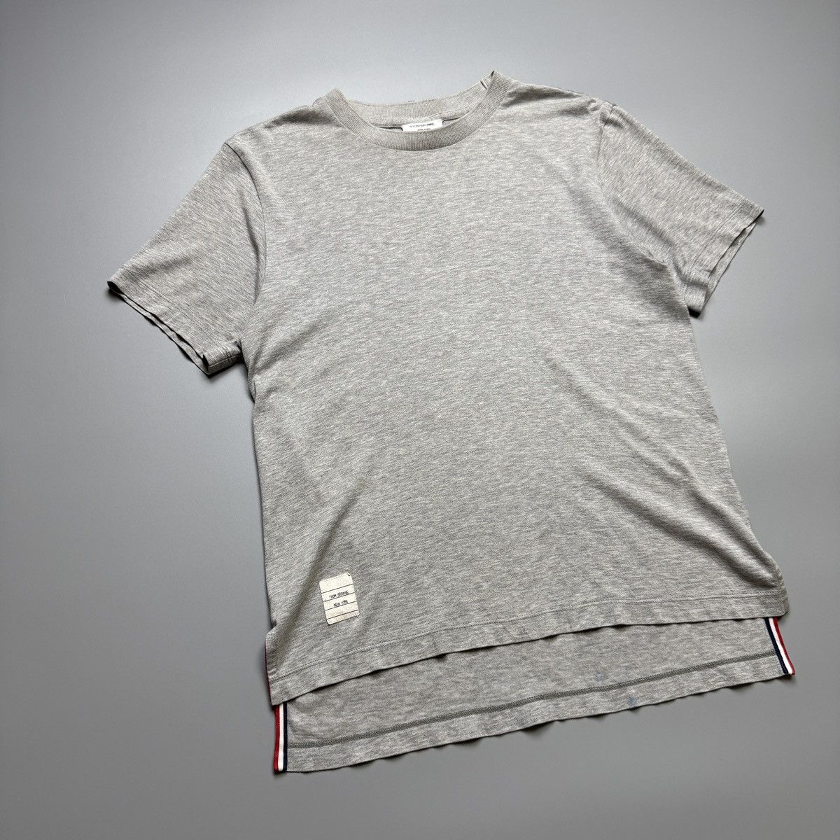 Thom Browne Thom Browne - RWB Grey Side Slit Tshirt Size S / US 4 / IT 40 - 4 Thumbnail
