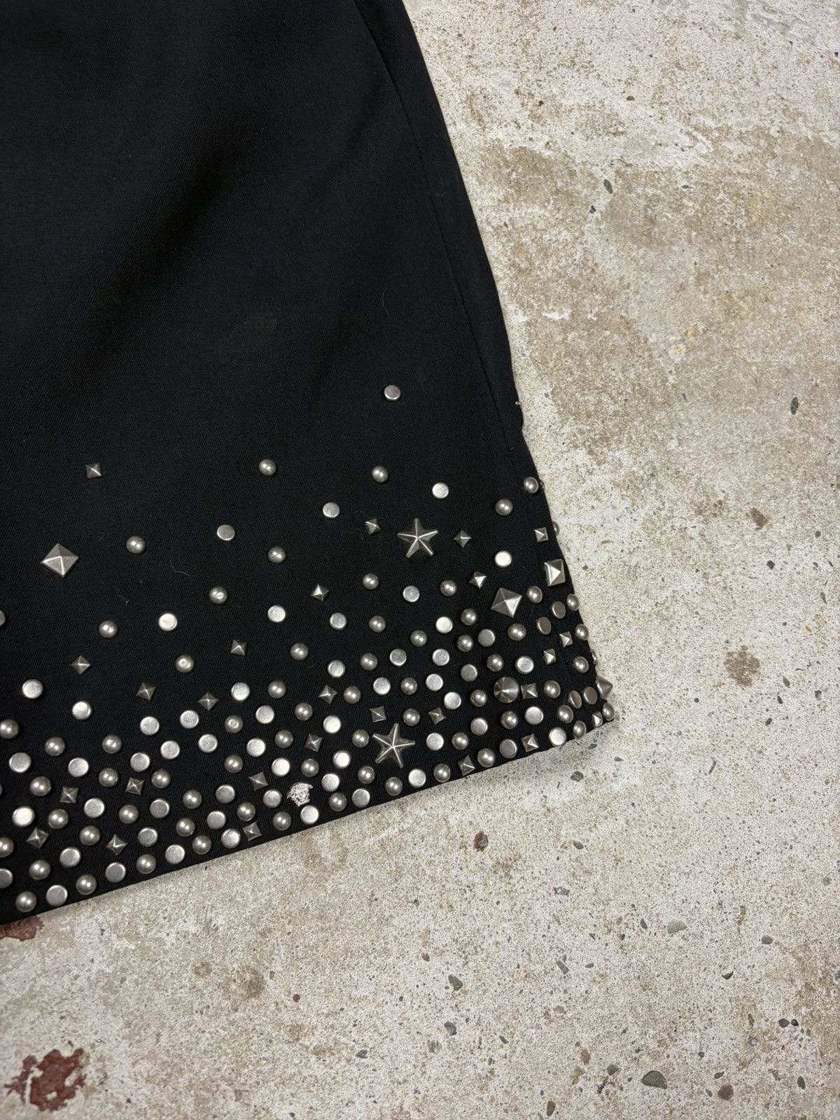 Versace Vintage 1990s Gianni Versace Wool Studs Medusa Logo Skirt Size 27" / US 4 / IT 40 - 12 Thumbnail