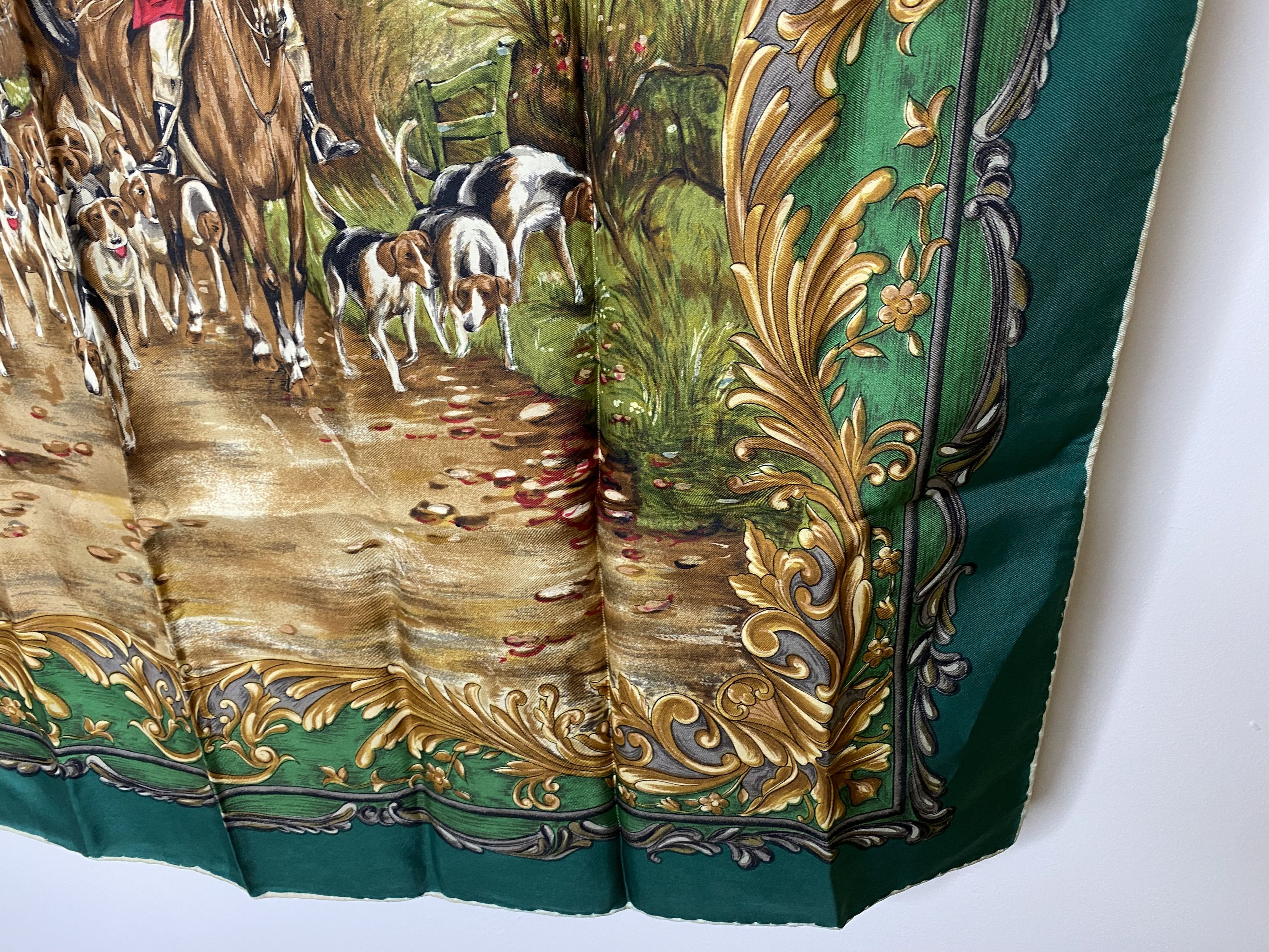 Vintage VINTAGE HUNTING DOG MOTIF SILK SCARF Size ONE SIZE - 5 Thumbnail