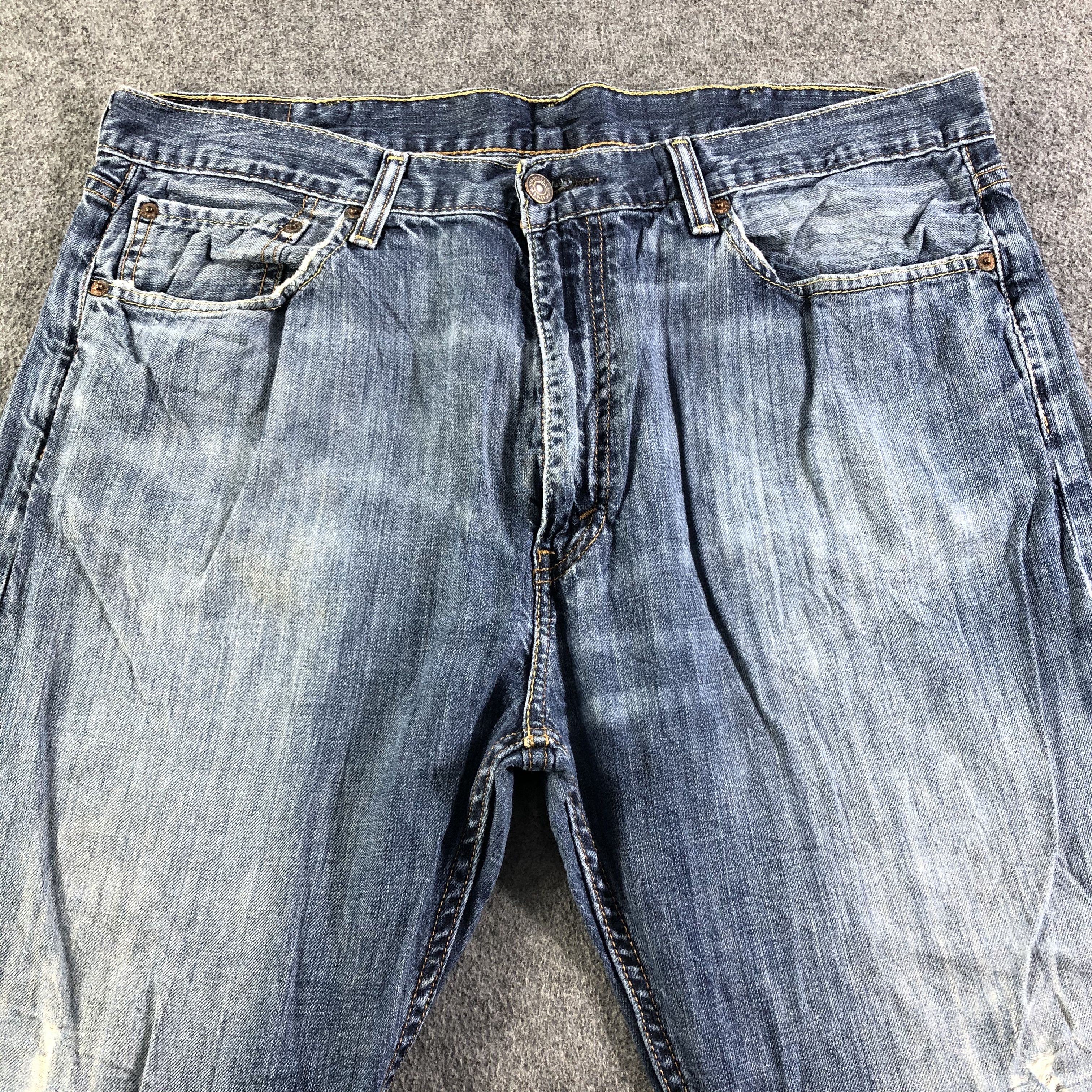 Vintage Blue Wash Levis 505 Jeans-J3109