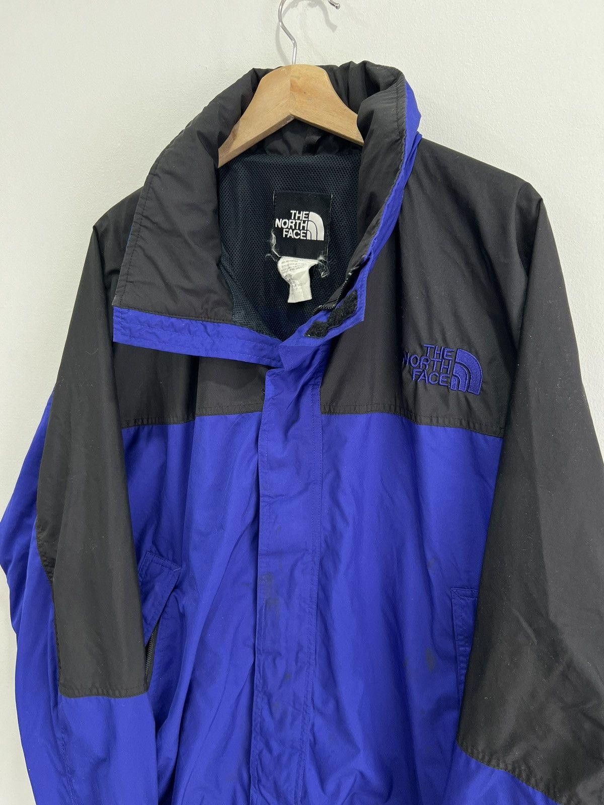Vintage Vintage North Face Light Jacket windbreaker Size US XL / EU 56 / 4 - 3 Thumbnail