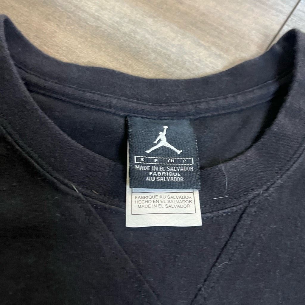 Jordan Brand Y2k Jordan Brand Shirt Cement Elephant Print Men Small Bin D Size US S / EU 44-46 / 1 - 3 Thumbnail