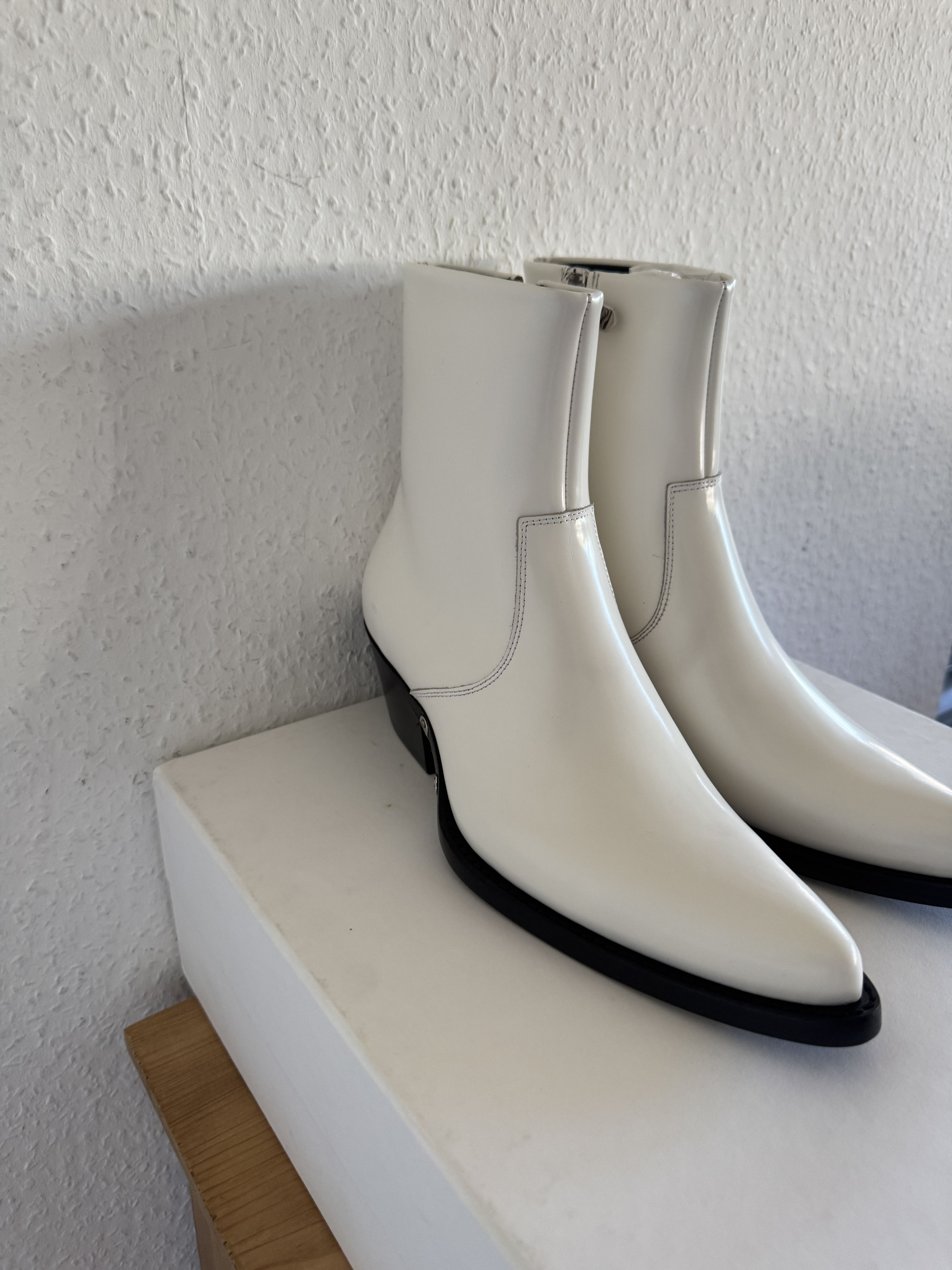 Calvin Klein 205W39NYC White Spazzolato Leather Boots Size US 7 / EU 40 - 4 Thumbnail