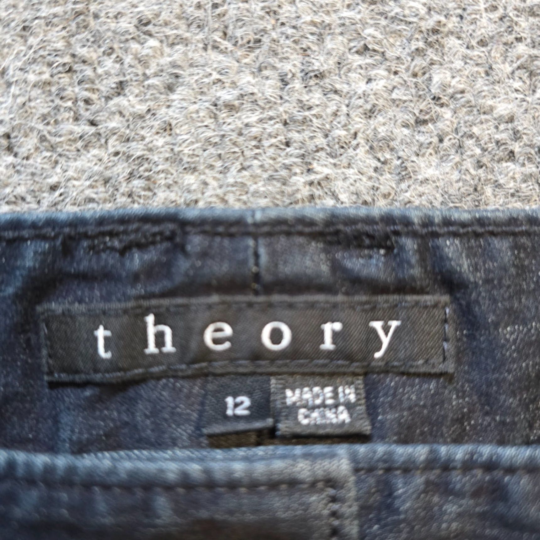 Theory Theory Jeans Women Size 12 Blue Dark Wash Skinny Business Casual Capsule Minimal Jeans Size 34" / US 12 / IT 48 - 4 Thumbnail