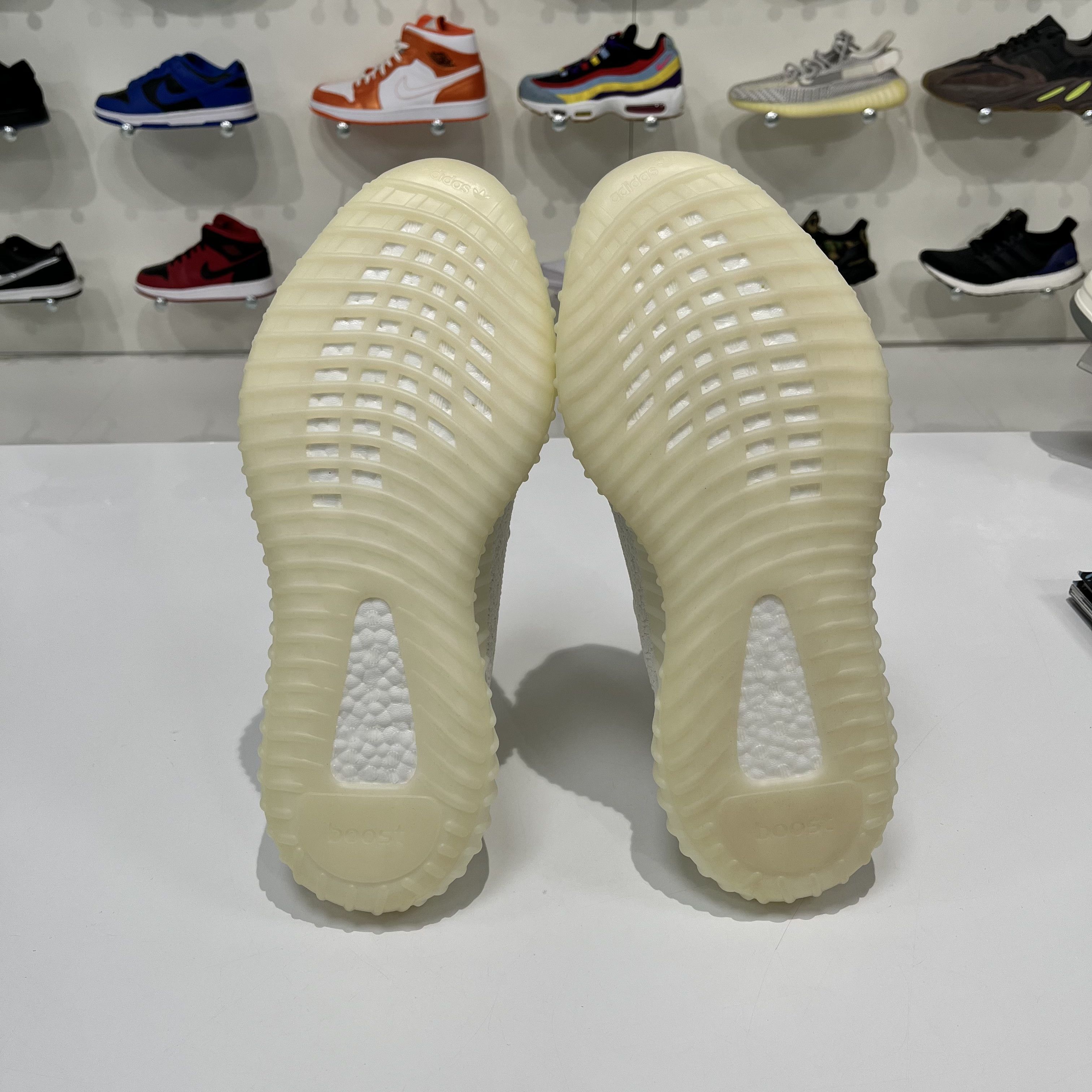 Adidas Adidas Yeezy Boost 350 V2 Cream Size US 11 / EU 44 - 11 Thumbnail