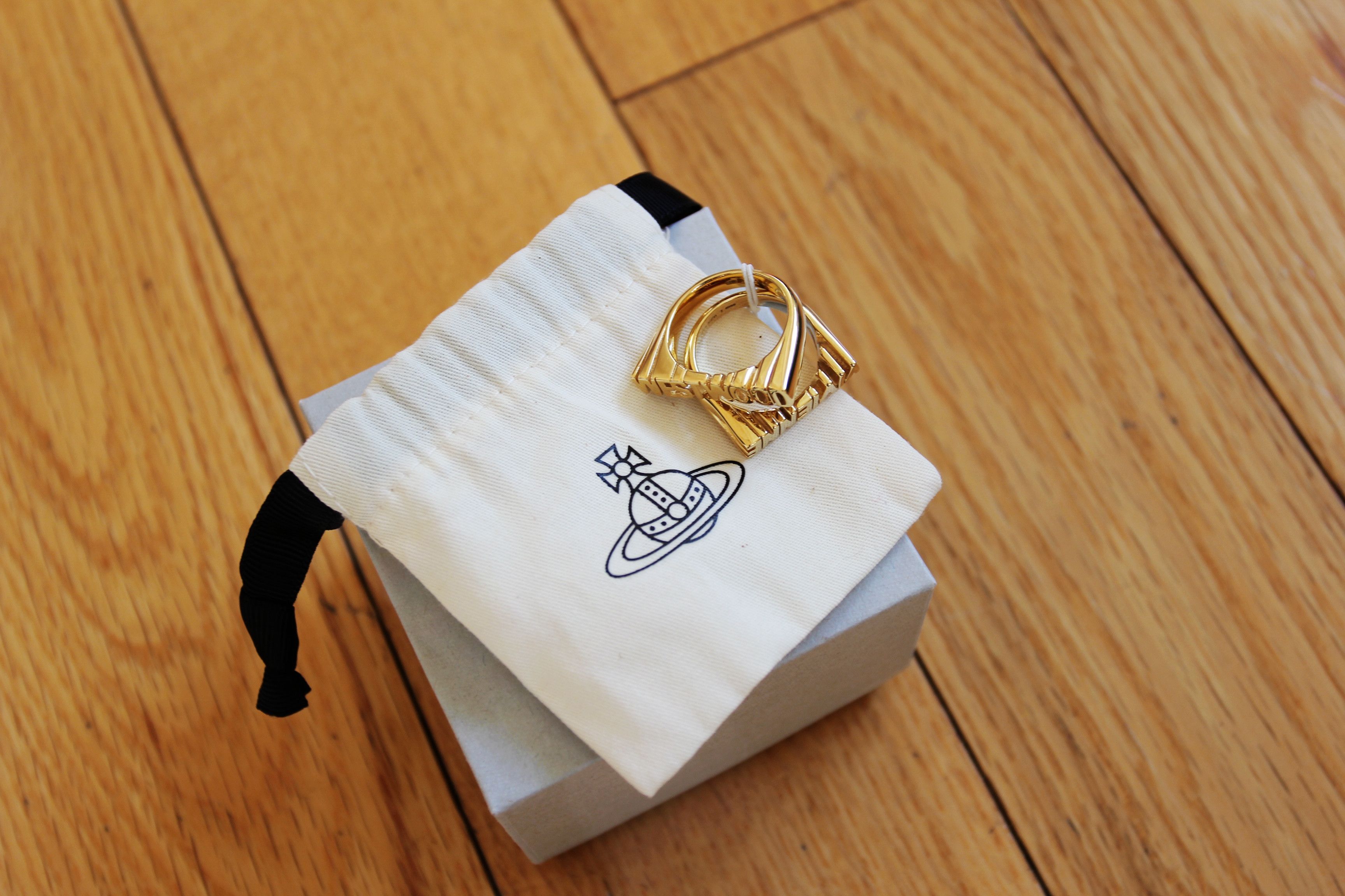 Vivienne Westwood BNWT AW25 VIVIENNE WESTWOOD ESSEX SIGNATURE DOUBLE RING L Size ONE SIZE - 3 Thumbnail