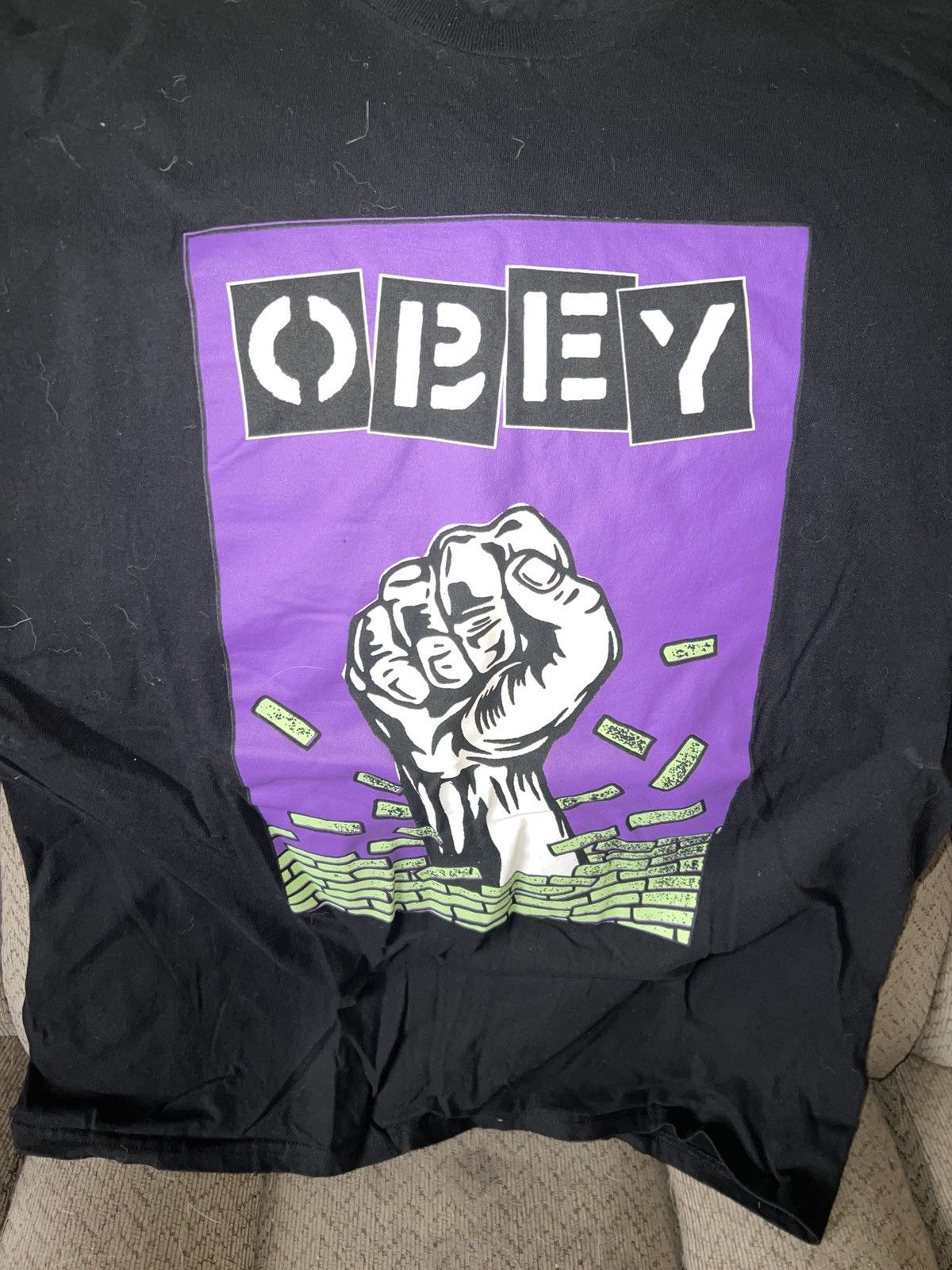 Obey × Shepard Fairey Obey Bust Out Tee Size US XL / EU 56 / 4 - 2 Thumbnail