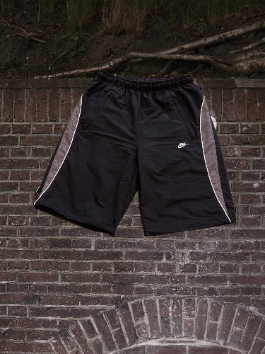 Nike NIKE Men’s Elastic Waist Shorts Casual Fit Size US 32 / EU 48 - 1 Thumbnail