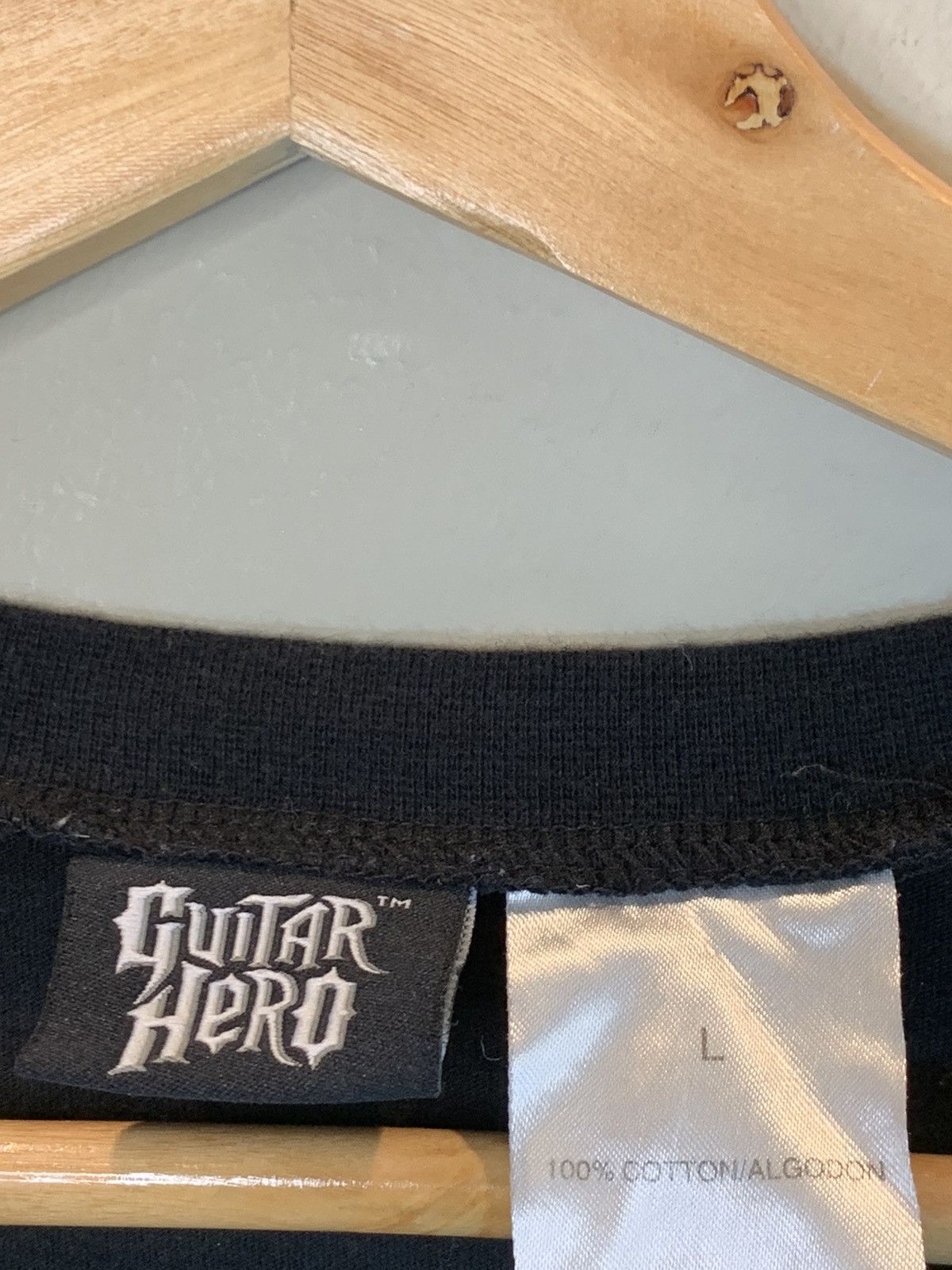 *RARE* Vintage 2005 Guitar Hero Video Game Promo Art T-Shirt