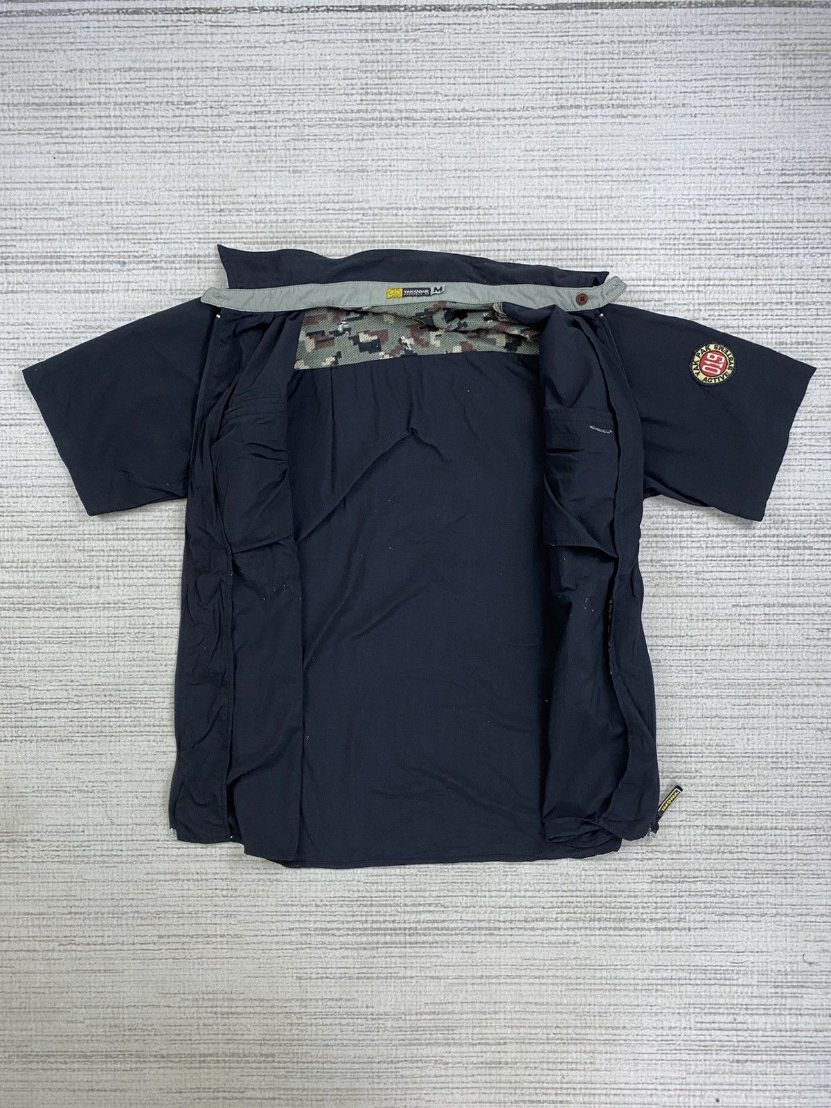 Brooklyn Clothing × Vexed Generation × Vintage Vintage Vexed Generation YAK PAK Survival Shirt Size US M / EU 48-50 / 2 - 7 Thumbnail