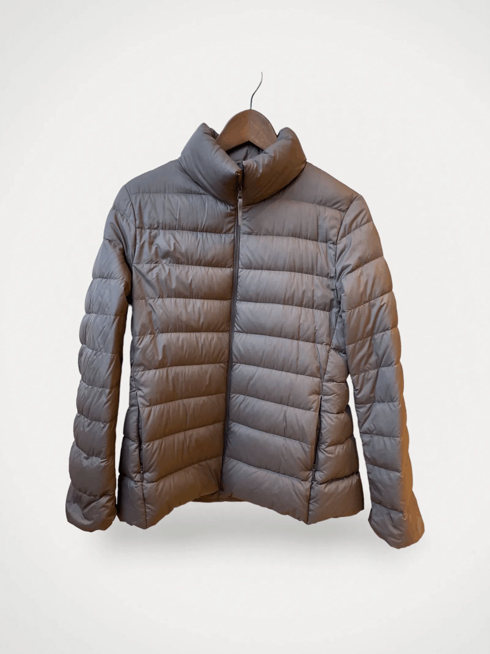 uniqlo light down jacket temperature