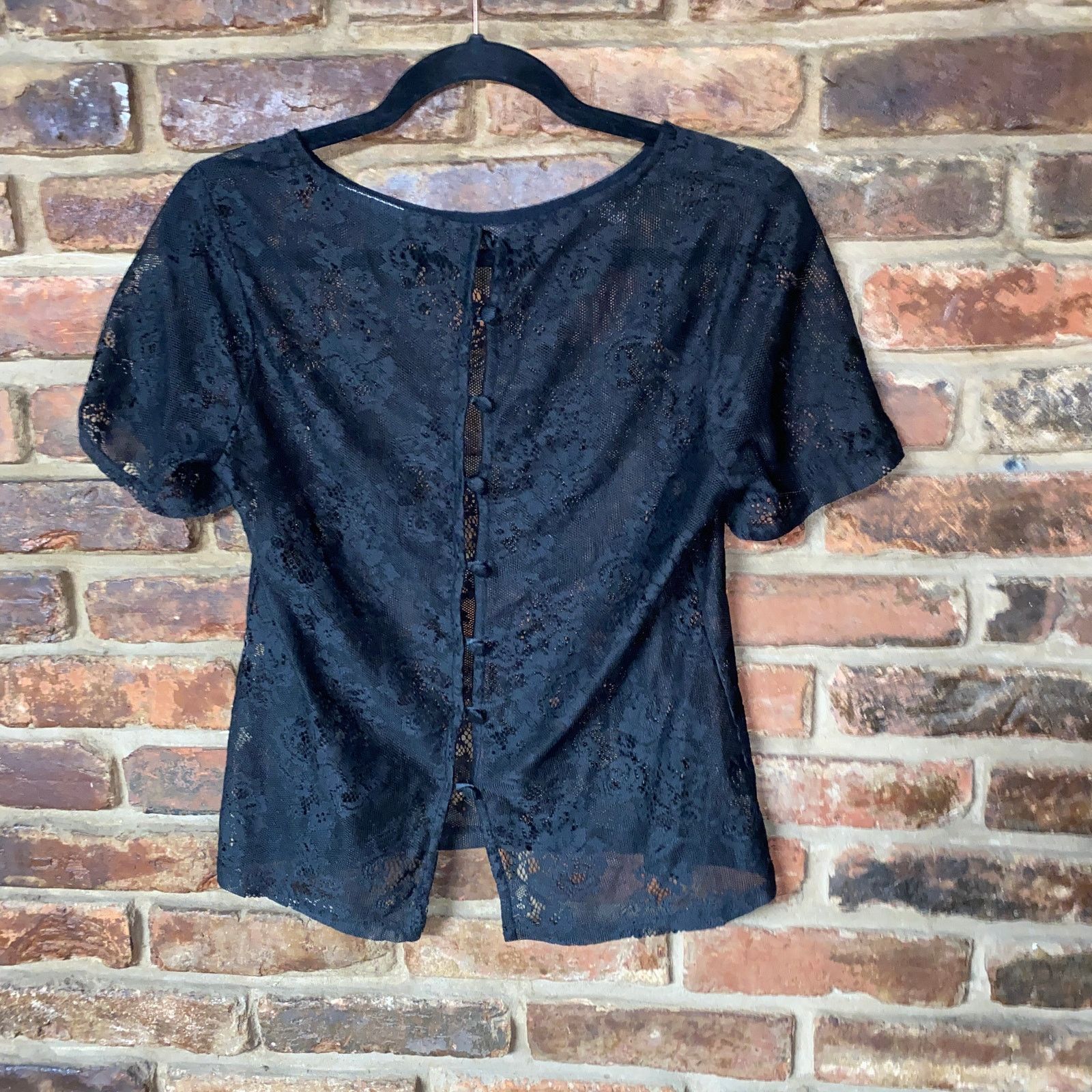 Warehouse Warehouse Sheer Black Lace Button-Back Peplum Top 8 Size M / US 6-8 / IT 42-44 - 6 Thumbnail