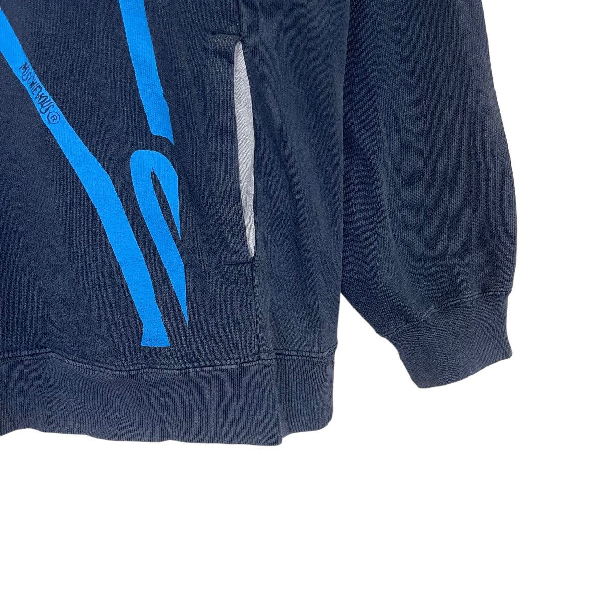 Other Vintage 90s Mischievous Blue Rabbit Big Logo Hoodies Size US L / EU 52-54 / 3 - 8 Thumbnail
