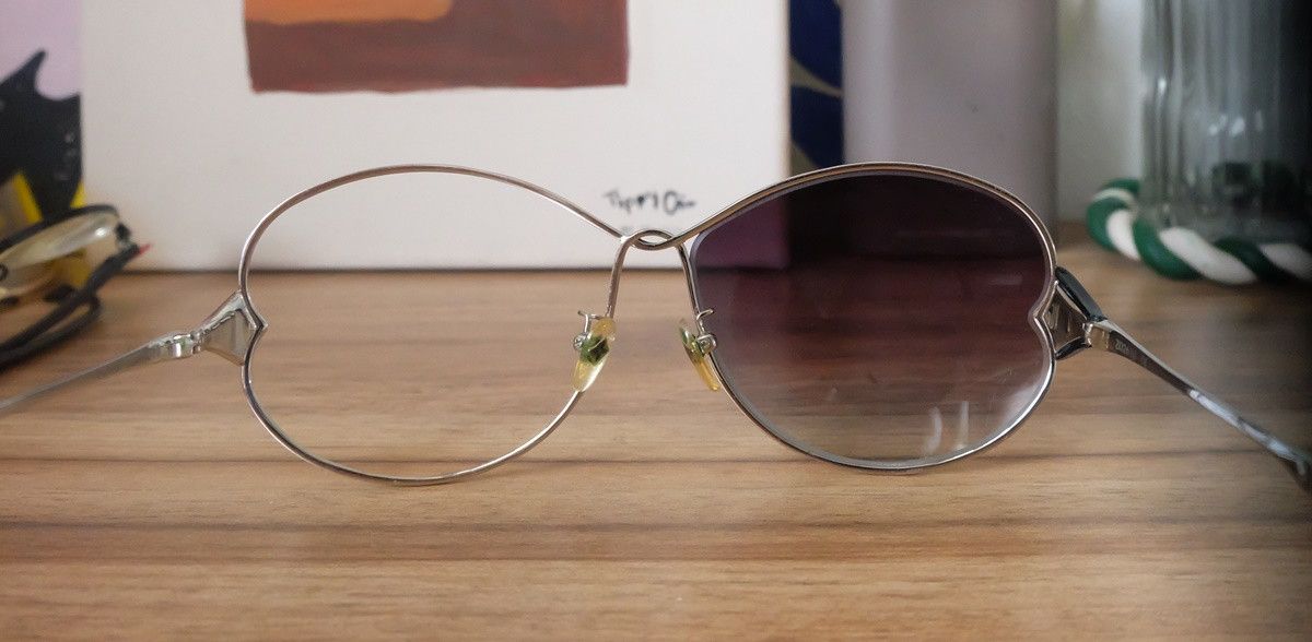 Louis Vuitton Louis Vuitton Silver Daisy Sunglasses Z0261U Size ONE SIZE - 6 Thumbnail