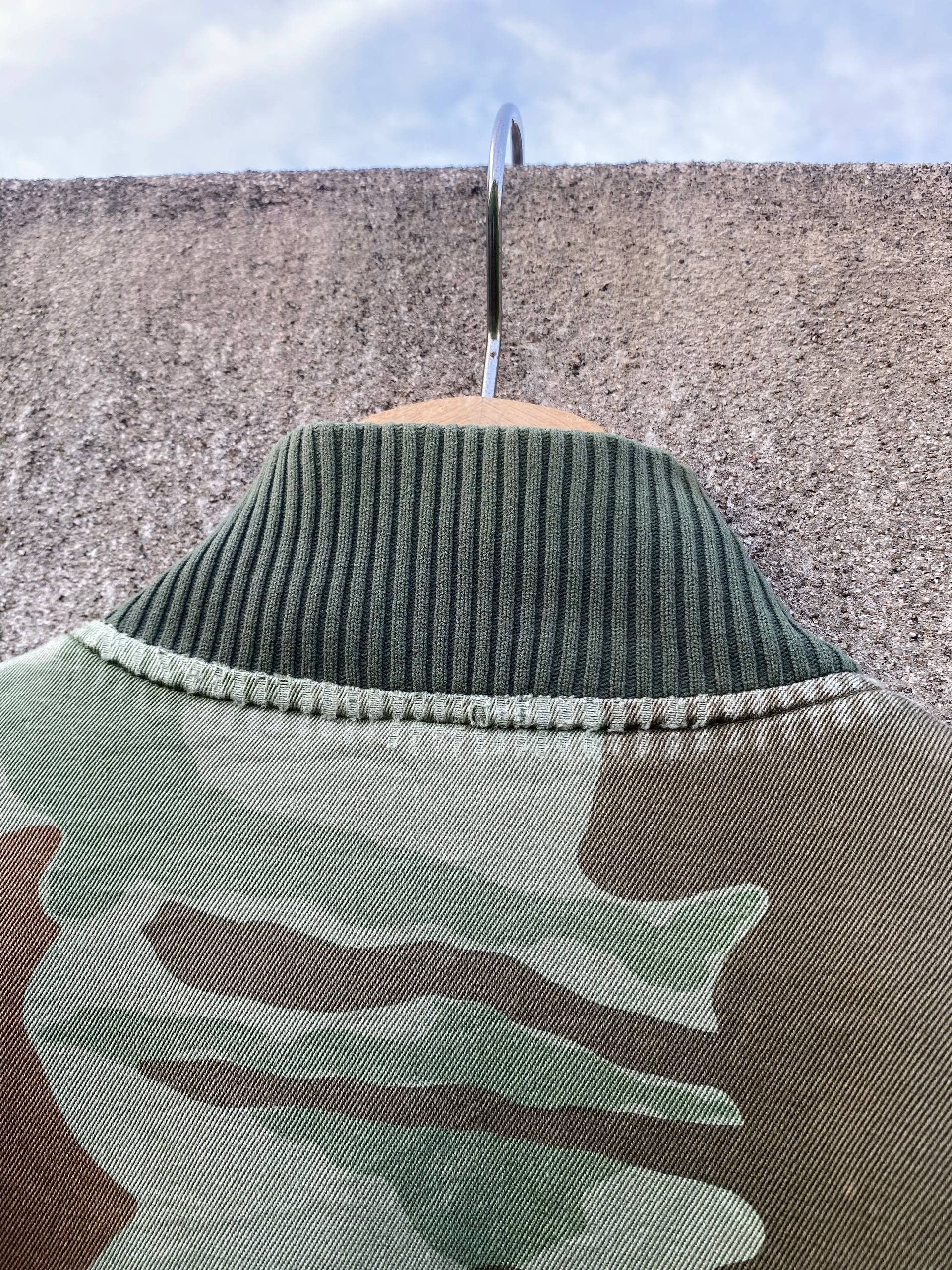 Vintage Vintage 80s Reversible MA-1 Bomber Jacket Camo/Sage Green Size US M / EU 48-50 / 2 - 9 Thumbnail