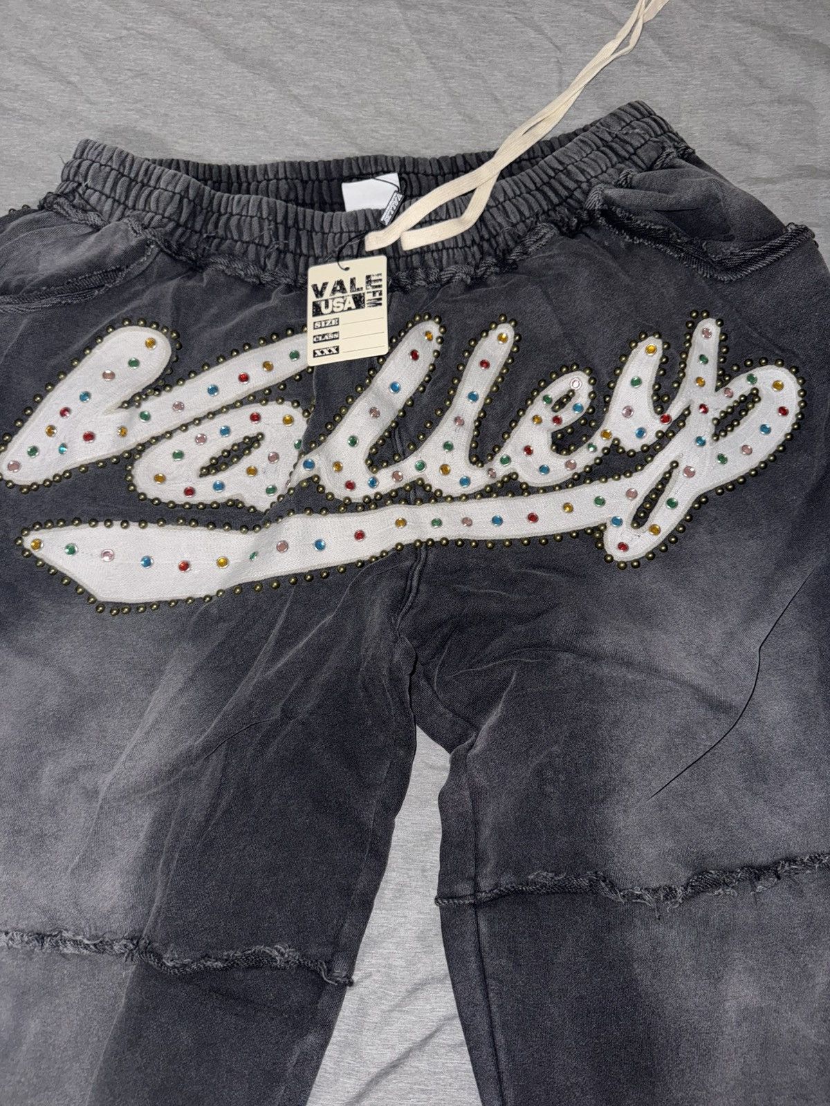 Vale VALE FOREVER “SKITTLES” DISTRESSED SWEATPANTS in XL Size US 40 / EU 56 - 1 Thumbnail