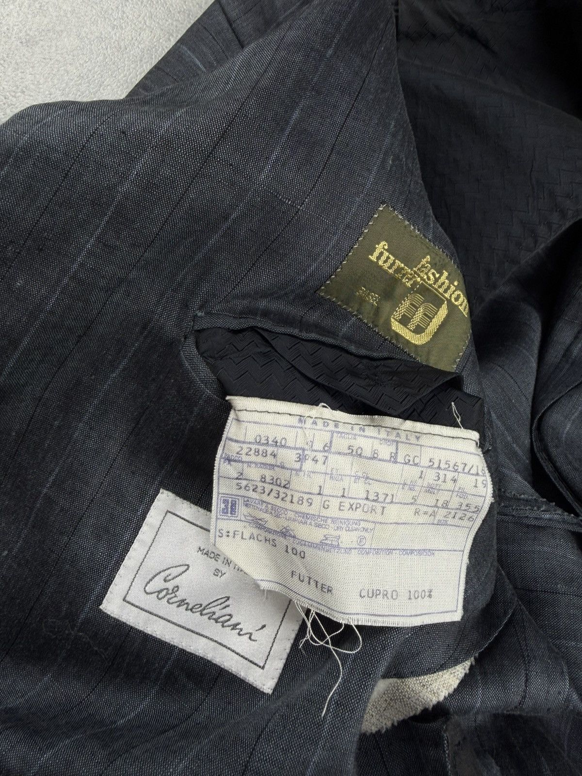 Corneliani Vintage Corneliani Gray Pinstripe Blazer Jacket Size 50R - 9 Thumbnail