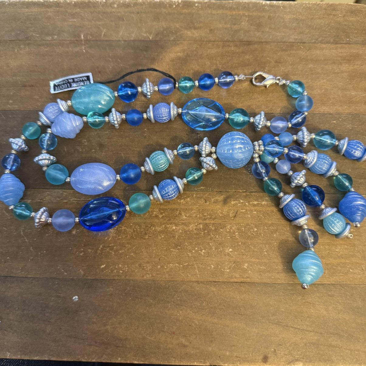 Vintage Vintage chunky blue and green lucite bead tassel necklace Size ONE SIZE - 2 Thumbnail